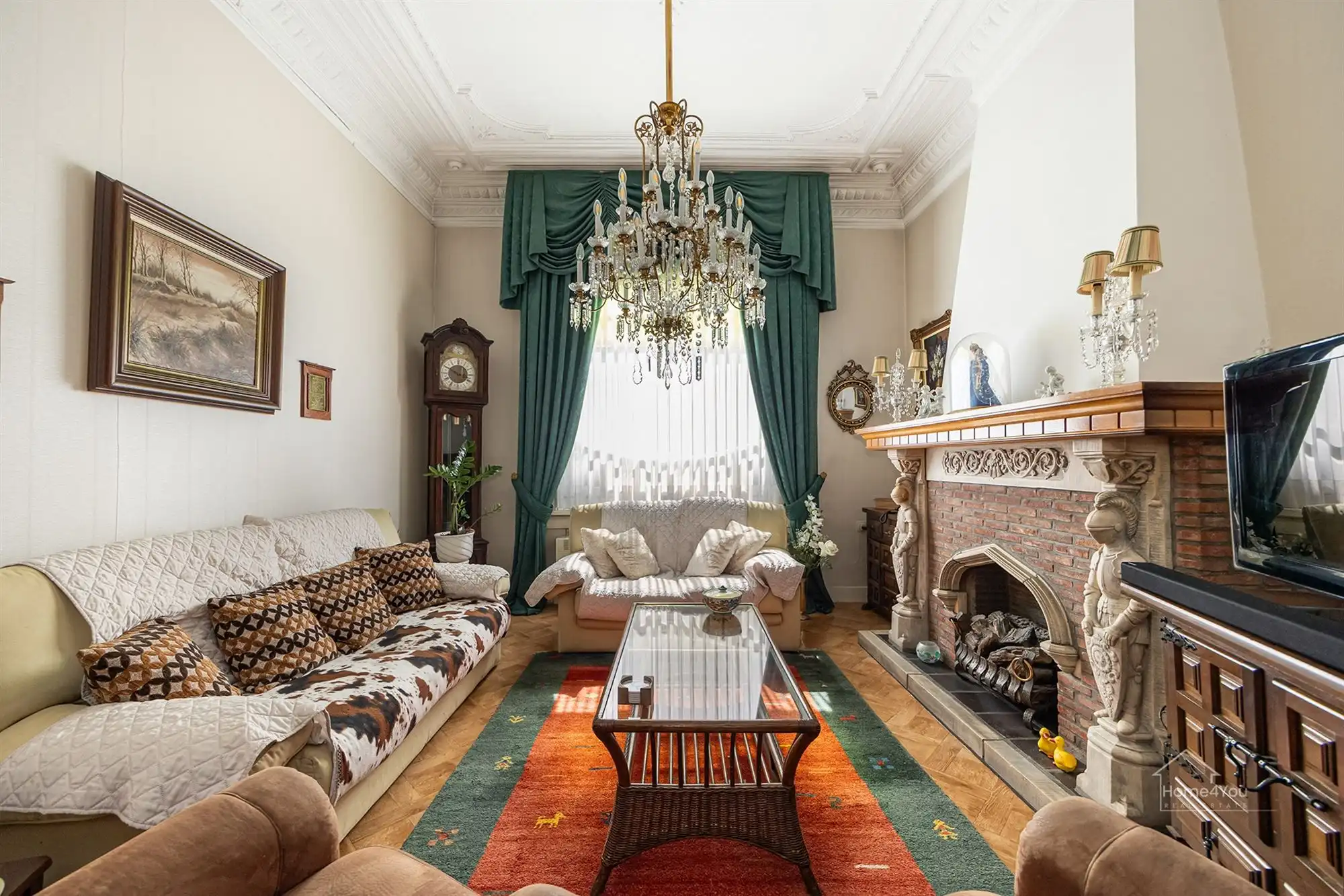 Authentiek herenhuis met 5 slaapkamers en tuin. foto 6