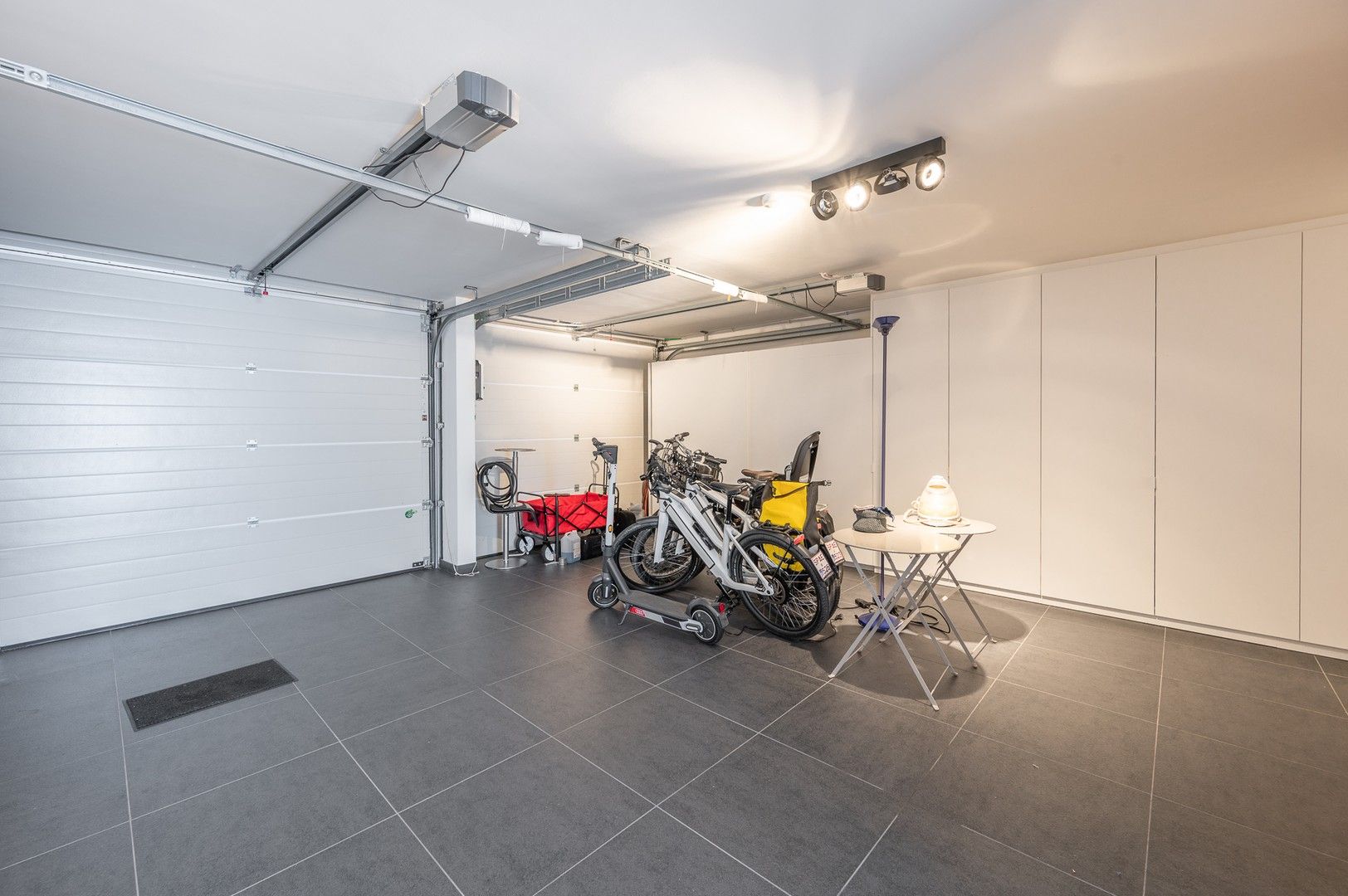 Uitzonderlijke eigendom met een uniek open zicht op de Hazegraspolders, vlakbij het Oosthoekplein. foto 26