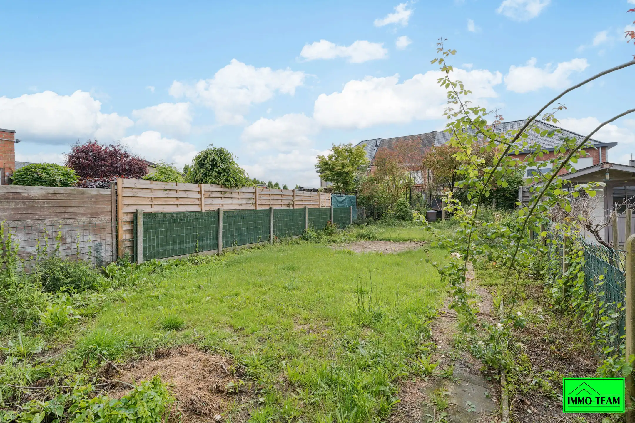Opbrengsteigendom in residentiële woonwijk  foto 23