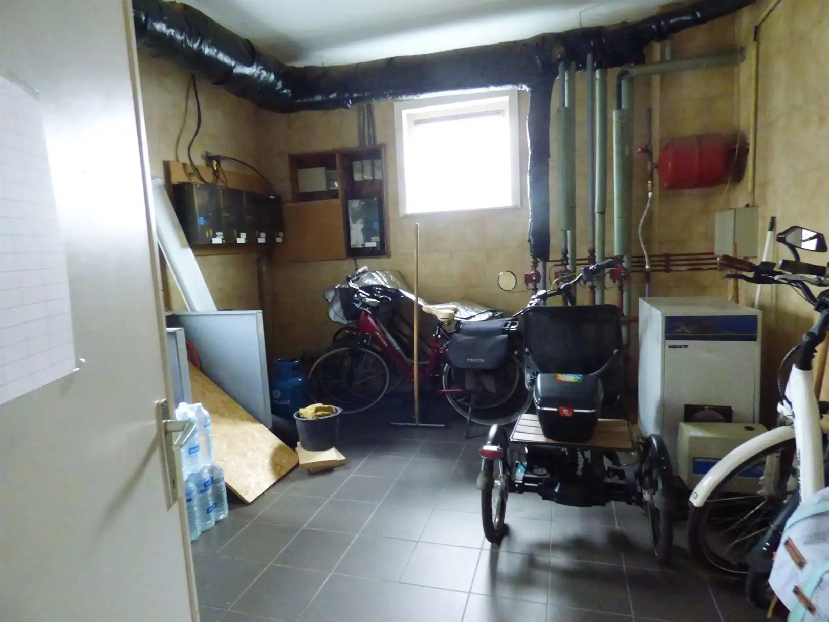 Woning met tal van mogelijkheden in Zonhoven foto 3