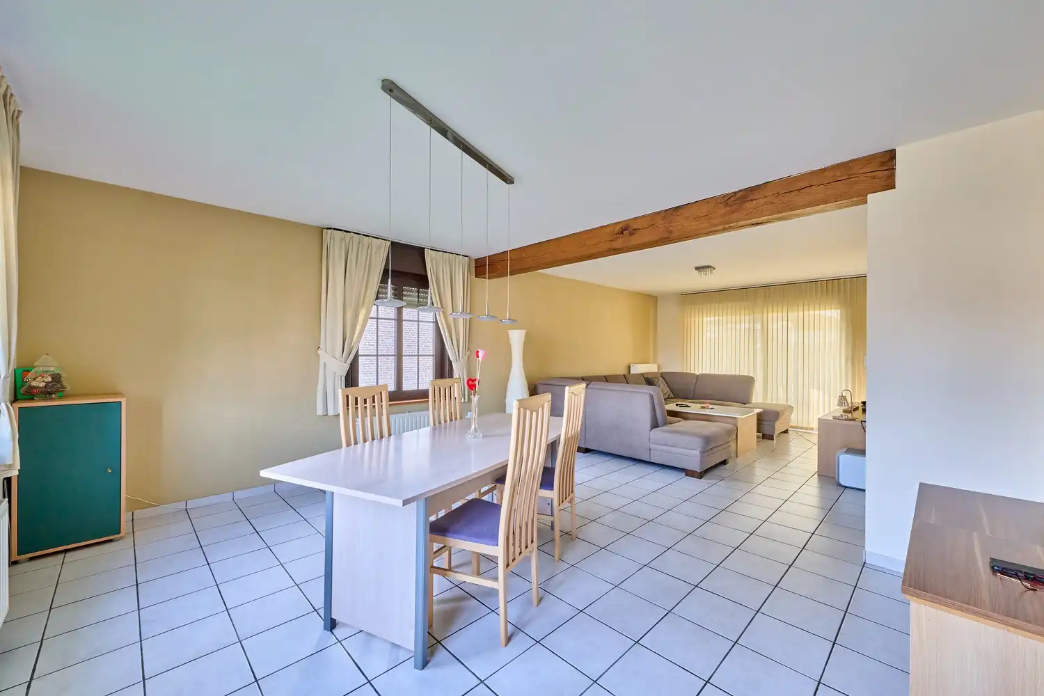 Heel goed onderhouden landhuis met inpandige garage en 3 ruim bemeten slaapkamers in landelijke omgeving foto 5