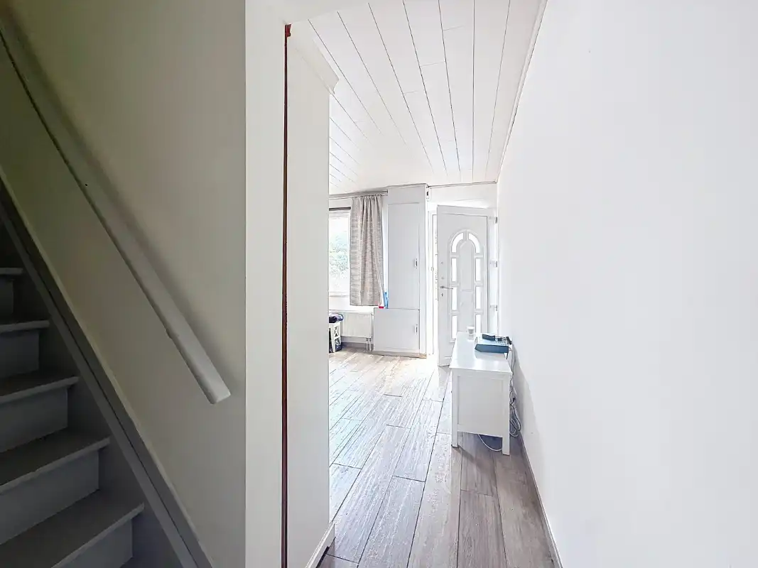 Instapklare starterswoning of interessante investering foto 3