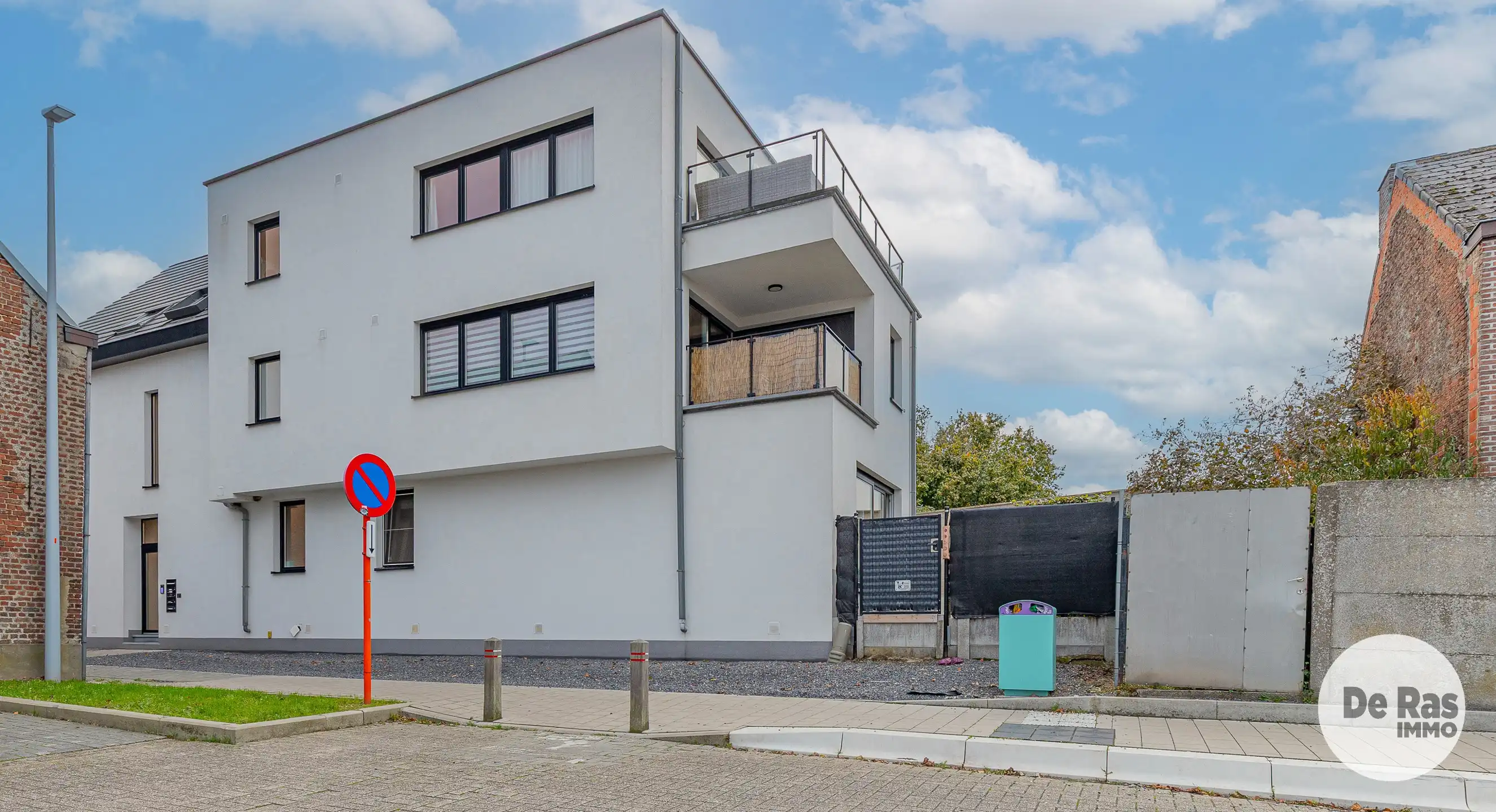BURST-Schitterend,recent, gelijkvloers appartement met tuin foto 22