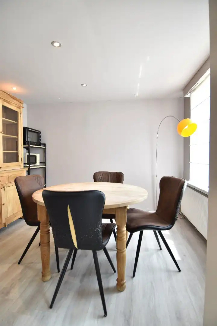 Knusse woning met 2 slaapkamers, zonnig terras en parkeerplaats te koop nabij het centrum van Bellegem foto 4
