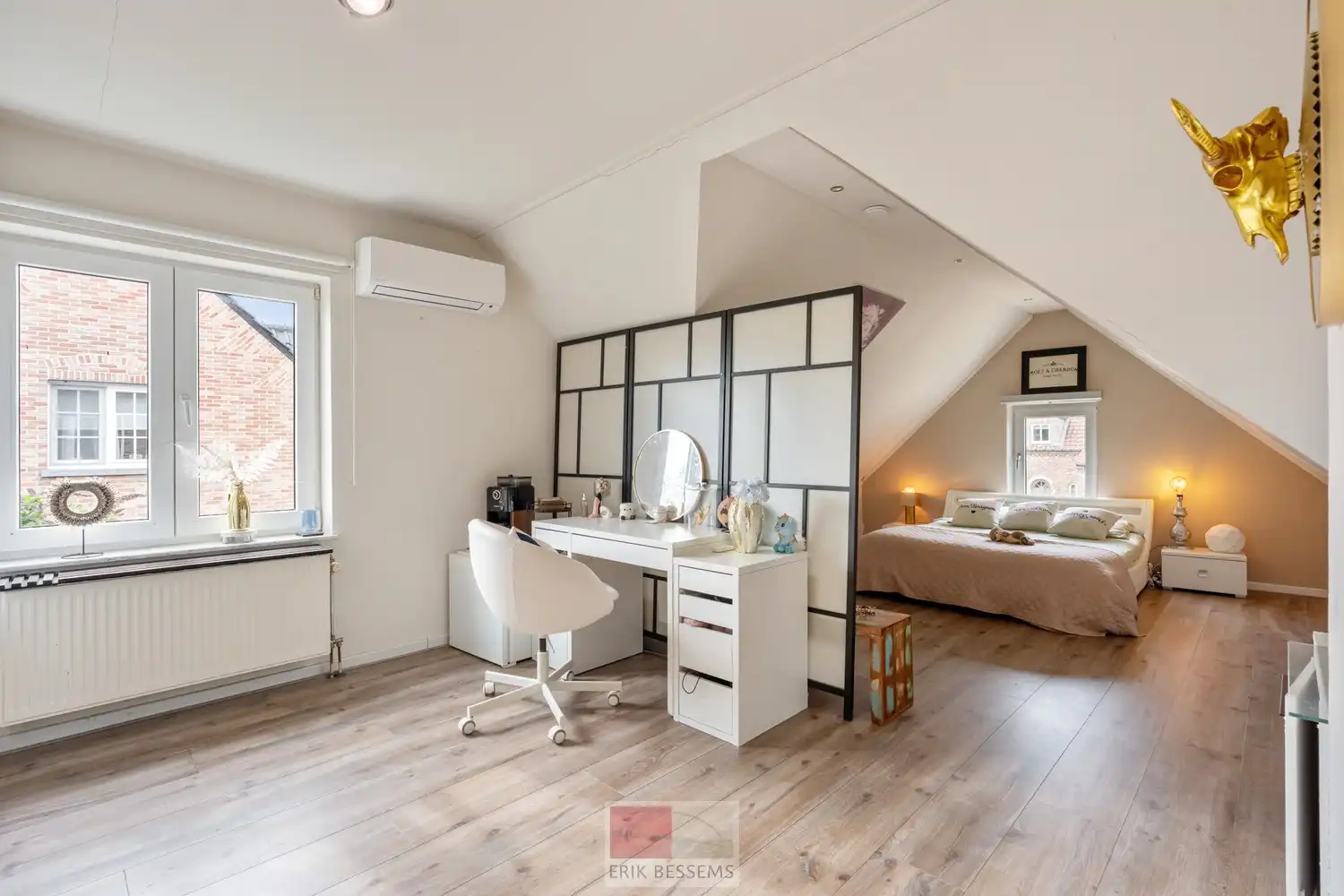 Vrijstaande woning met luxe buitenbeleving en topligging nabij Maastricht foto 22