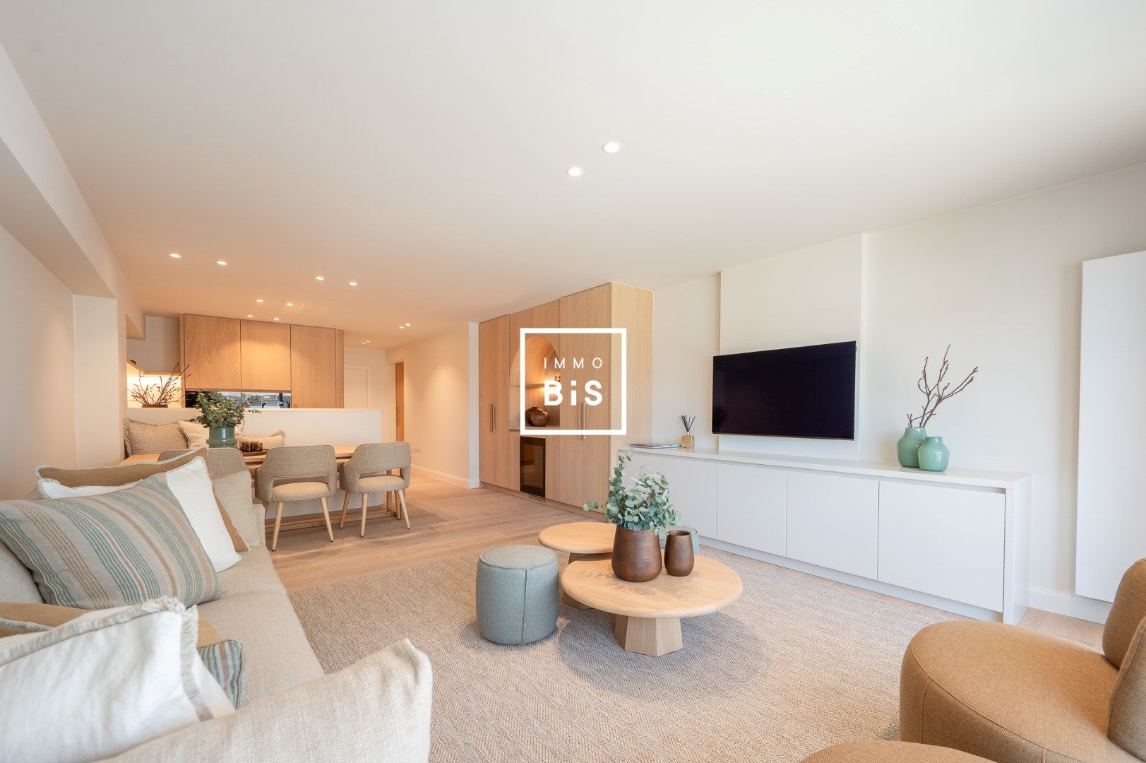 Smaakvol gerenoveerd appartement met zeezicht op een toplocatie in het Zoute foto 2