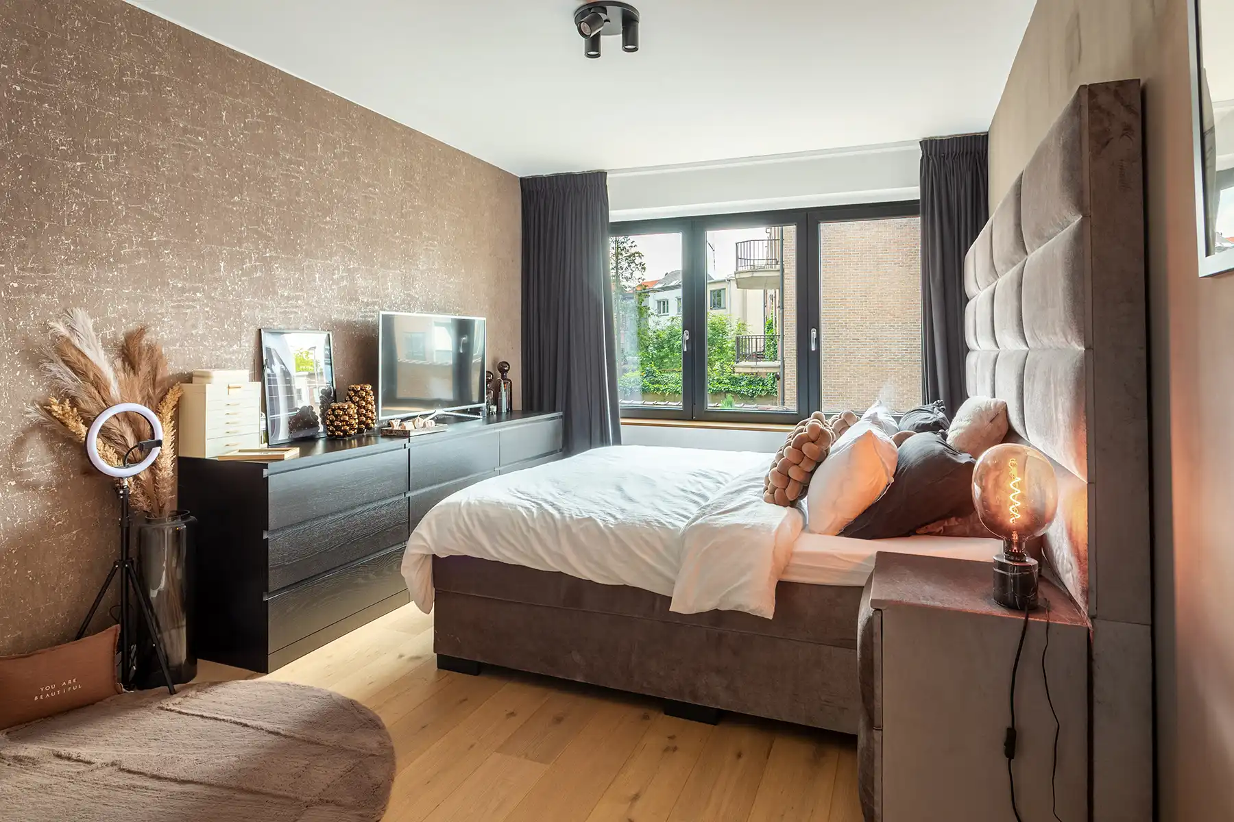 Prachtig vernieuwd app. op toplocatie + garagebox en P foto 13