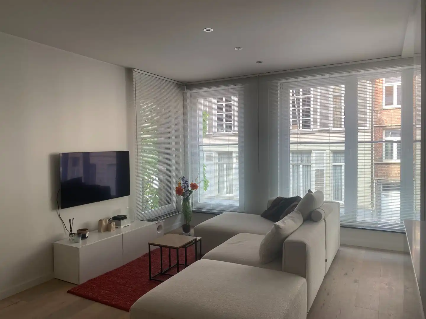 Modern appartement op de eerste verdieping foto 2