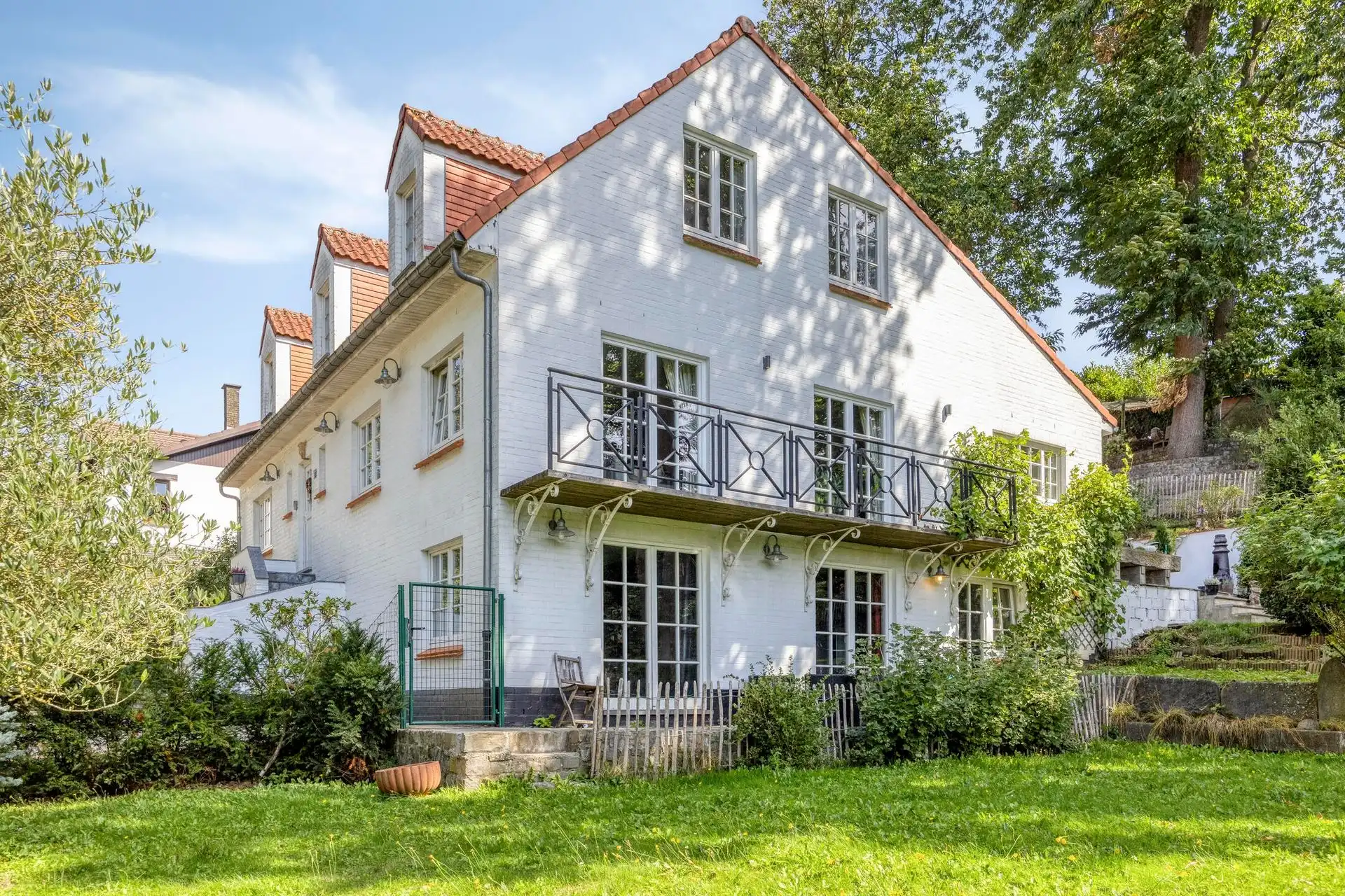 Prachtig gerenoveerde villa met bouwgrond  foto 2