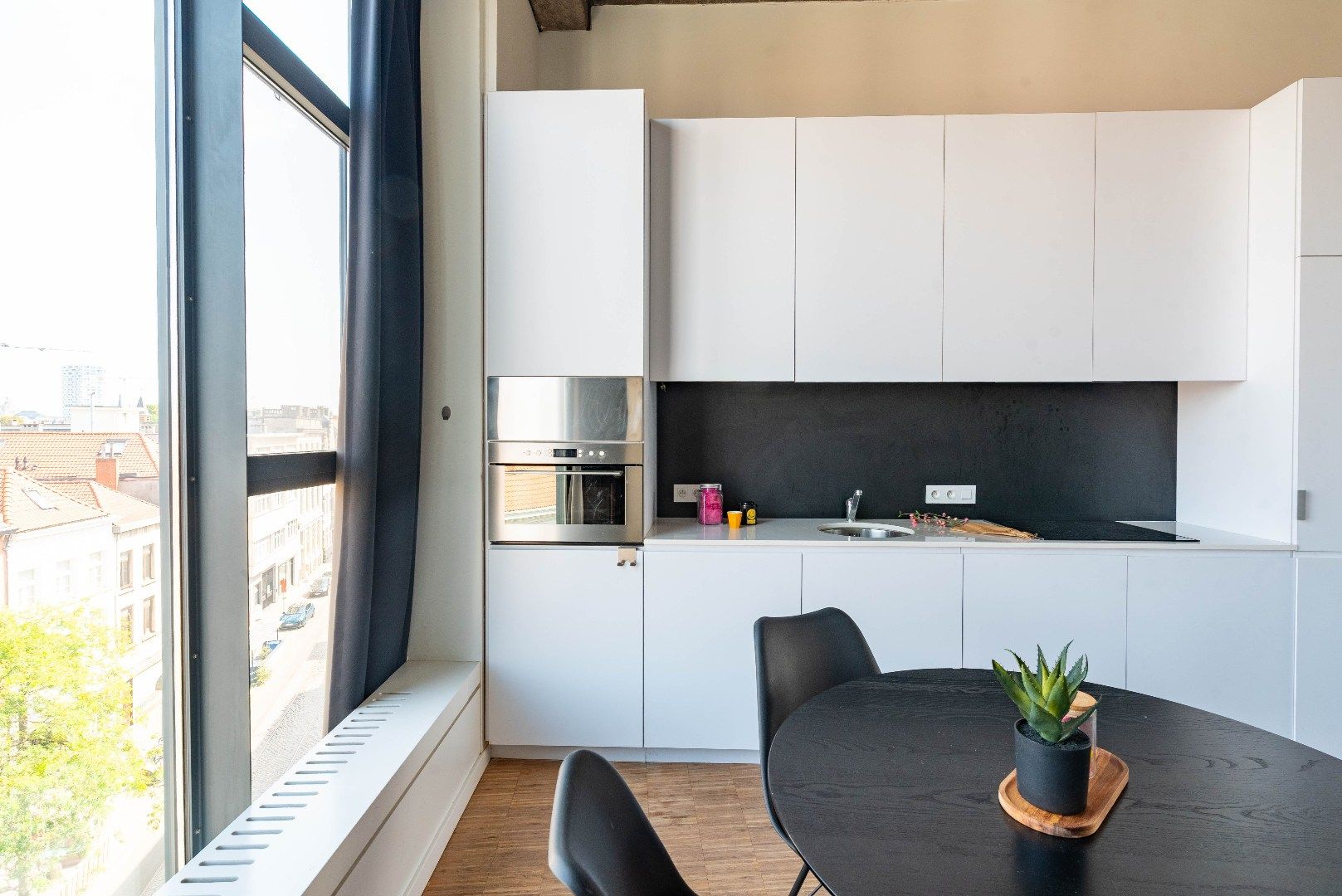 Hippe gemeubelde loft in het hartje van A'pen foto 6