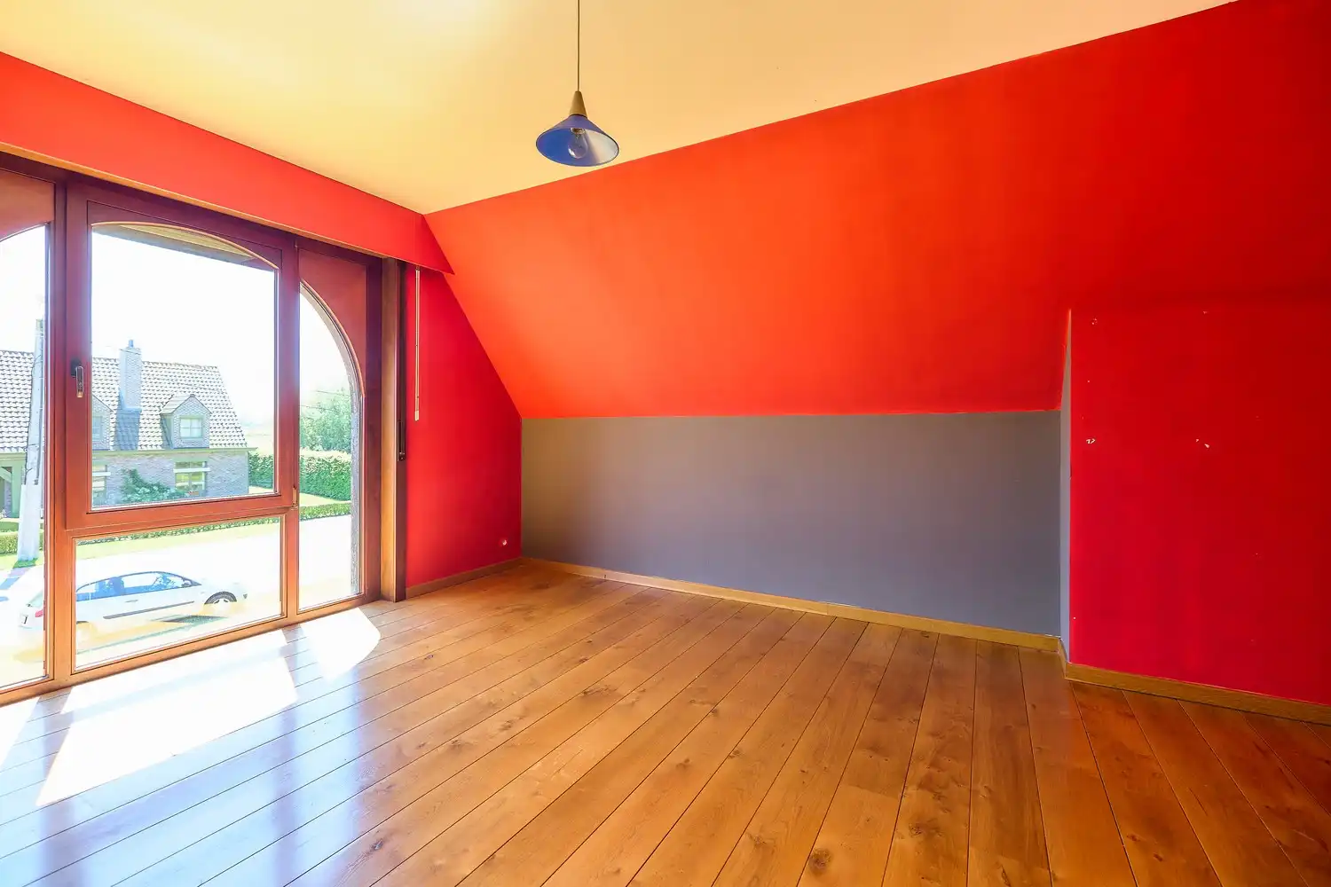 Ruime en degelijk gebouwde villa op groen perceel van 1318m² met zicht op de velden foto 18