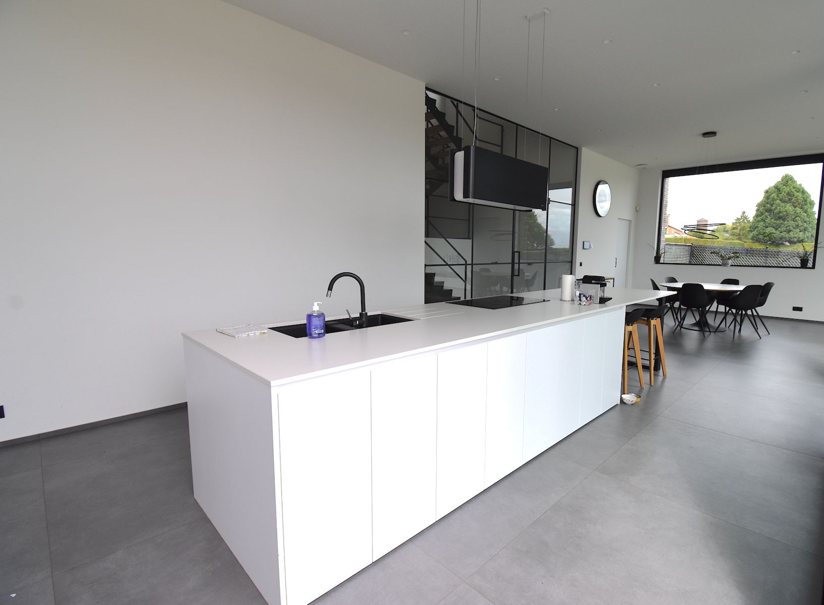 Exclusieve villa met zwembad foto 3