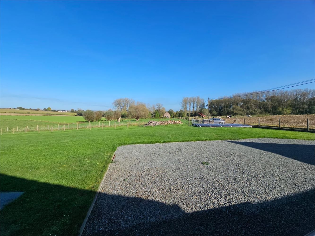 Mooi gelegen hoeve met vakantielogies foto 7