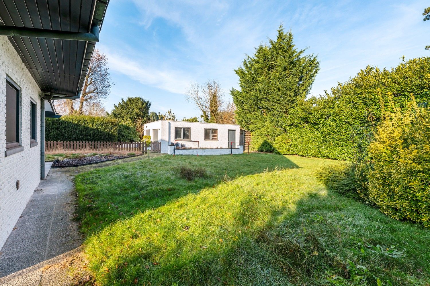 Prachtige en ruime villa met mogelijk zes slaapkamers gelegen op een toplocatie. foto 39