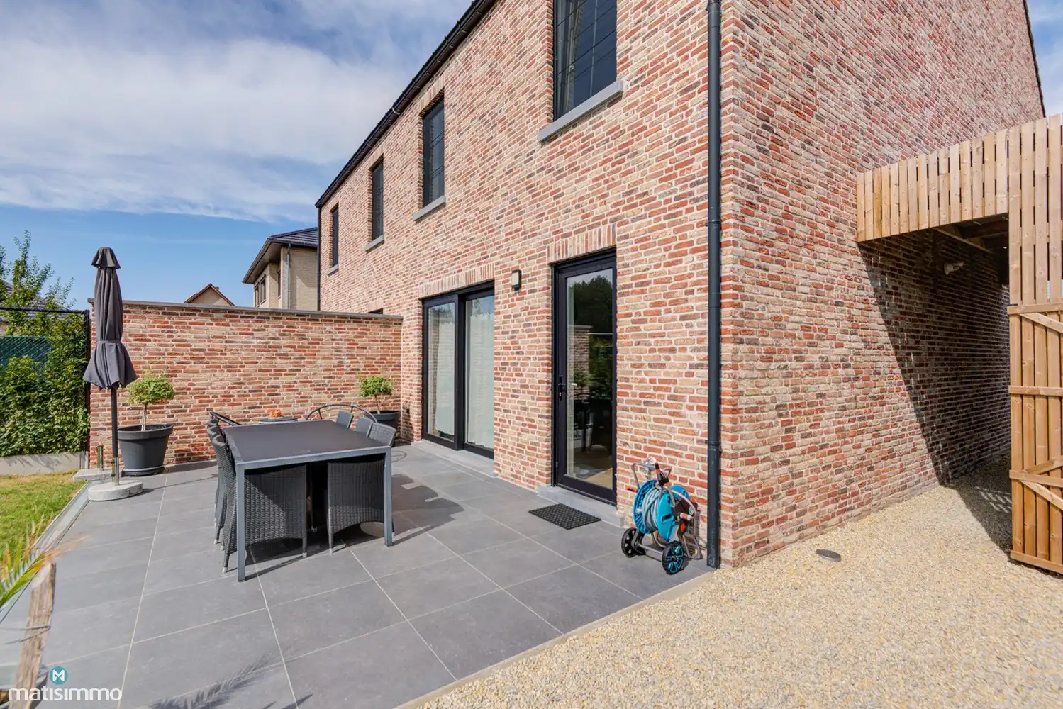 RUIME NIEUWBOUWWONING MET 4 SLAAPKAMERS EN RUIME TUIN TE MARTENSLINDE (BILZEN) foto 21
