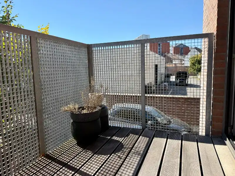 INSTAPKLAAR 1-SLAAPKAMERAPPERTEMENT MET TERRAS EN AUTOSTAANPLAATS foto 4