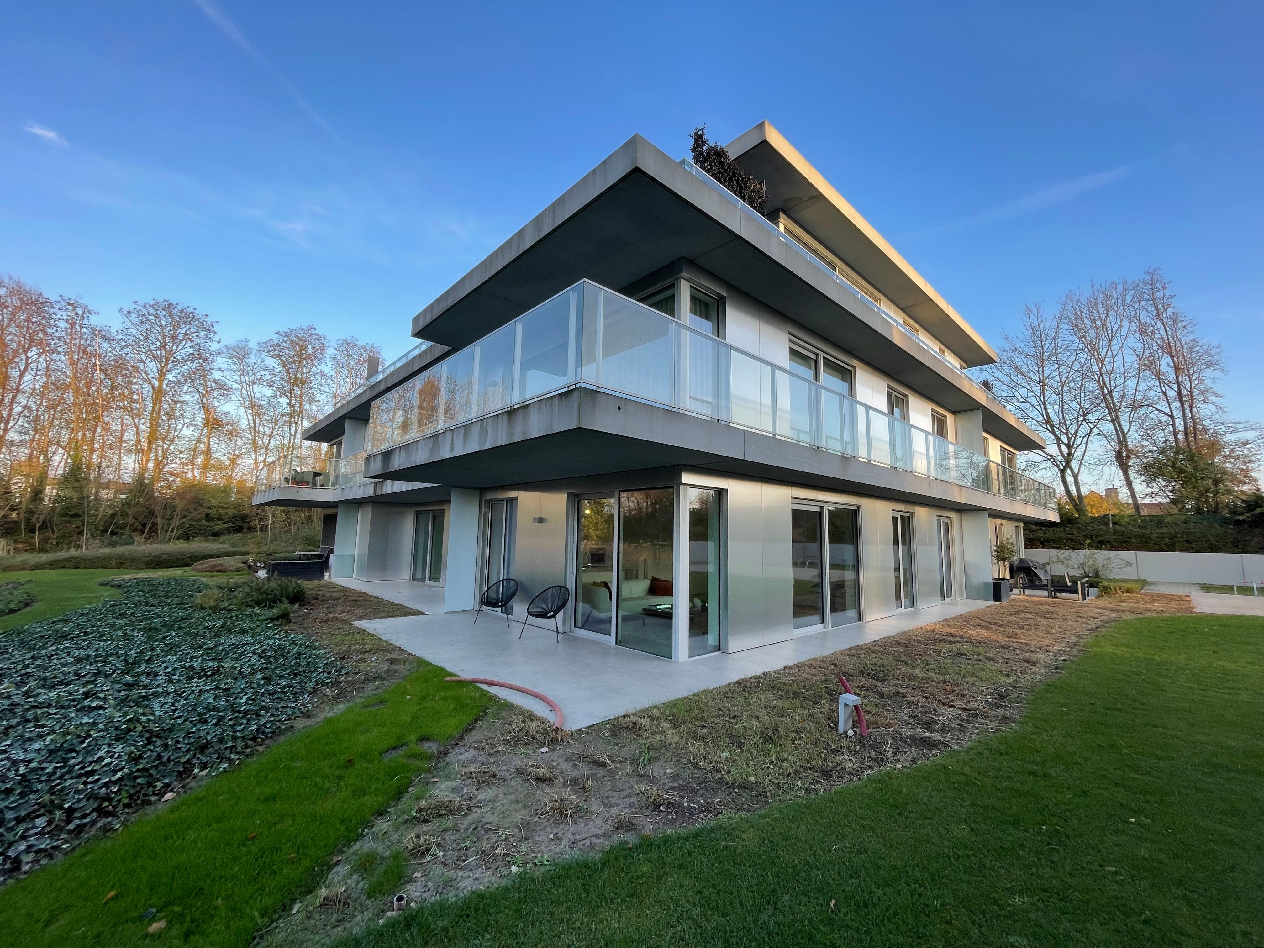 Twee-slaapkamer GELIJKVLOERS nieuwbouw hoekappartement + terras foto 30