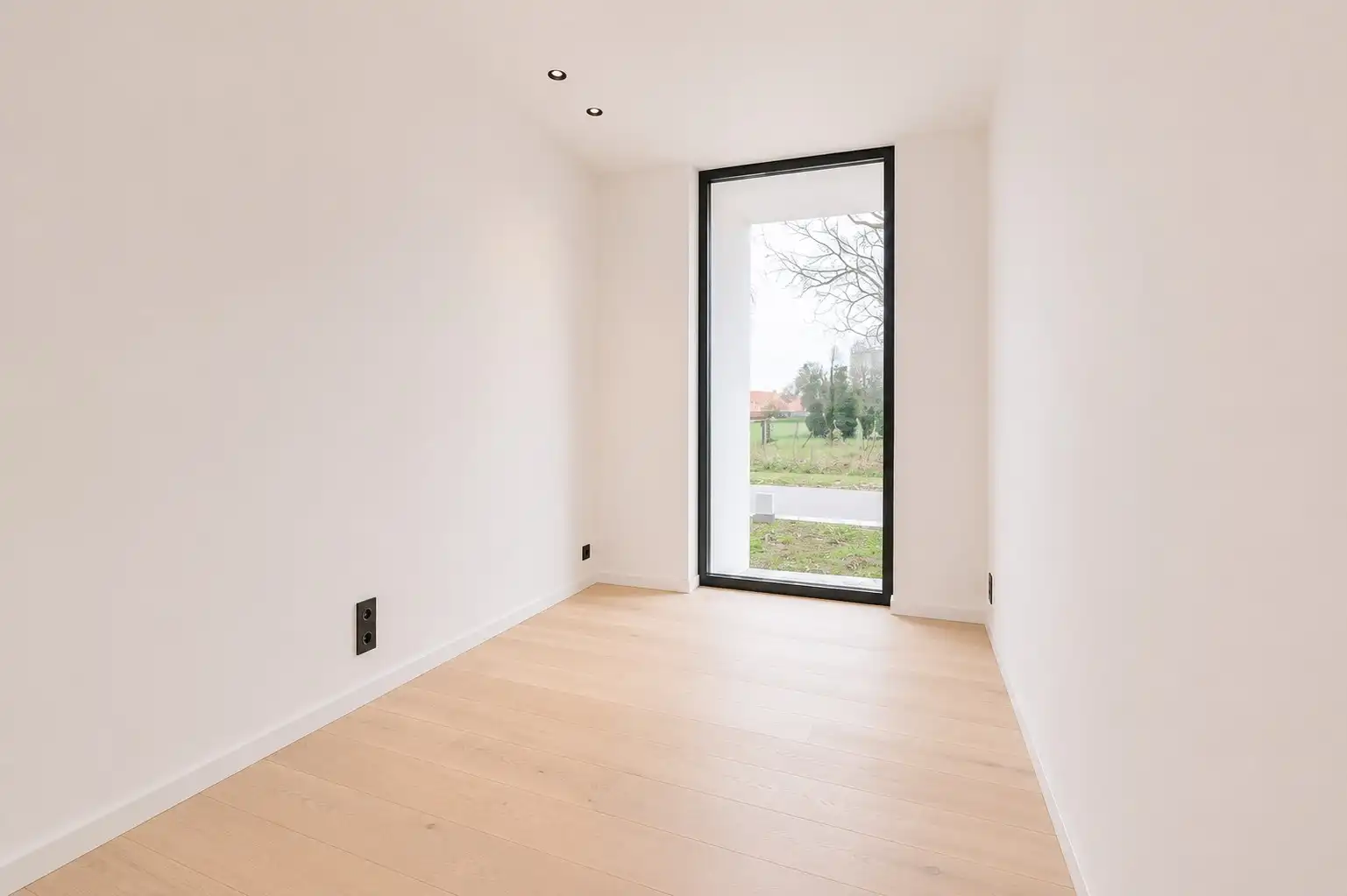 Ruime afgewerkte nieuwbouwwoning met landelijk zicht! foto 9