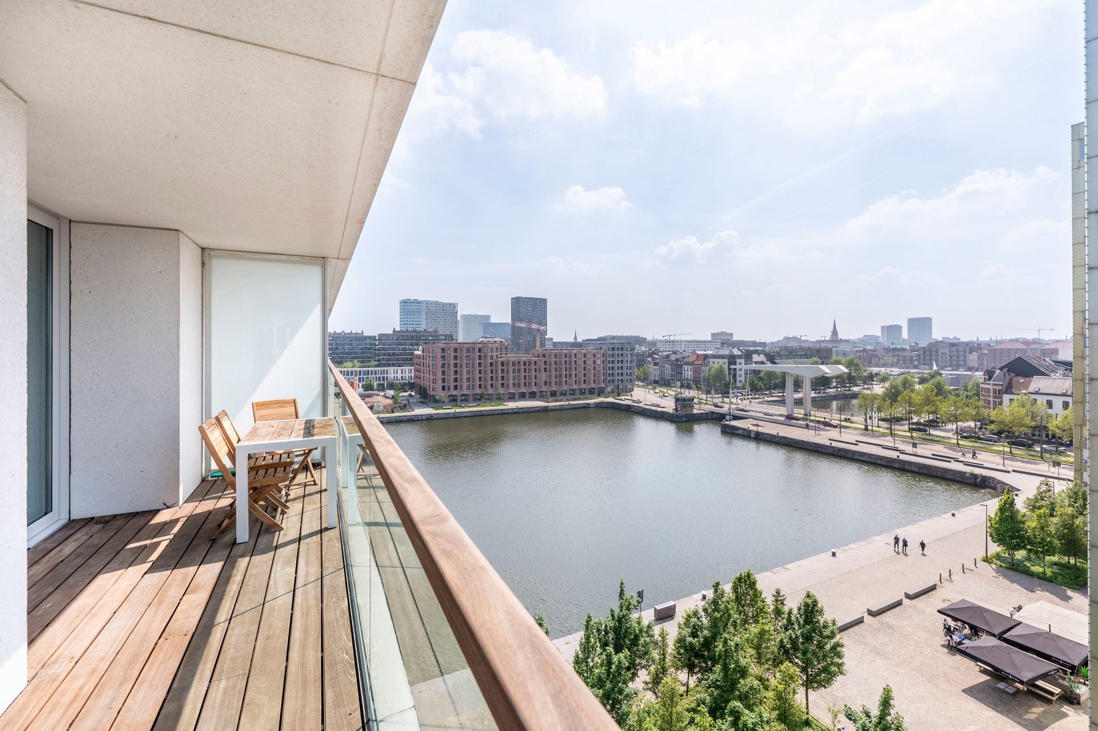 ANTWERPEN EILANDJE - Panoramische zichten en riant terras foto 1