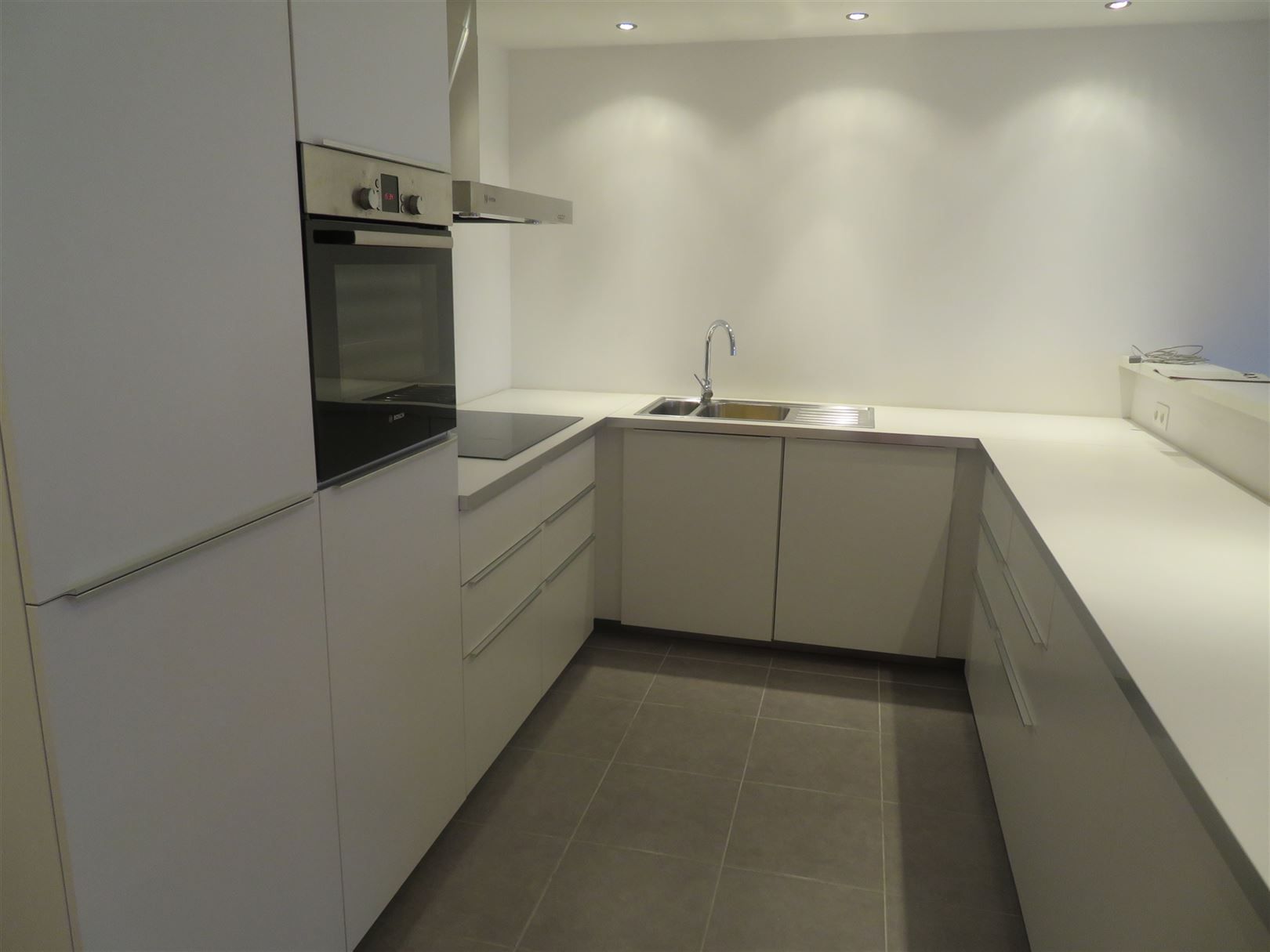 Appartement (100m²) met 2 slaapkamers in hartje Antwerpen! foto 7