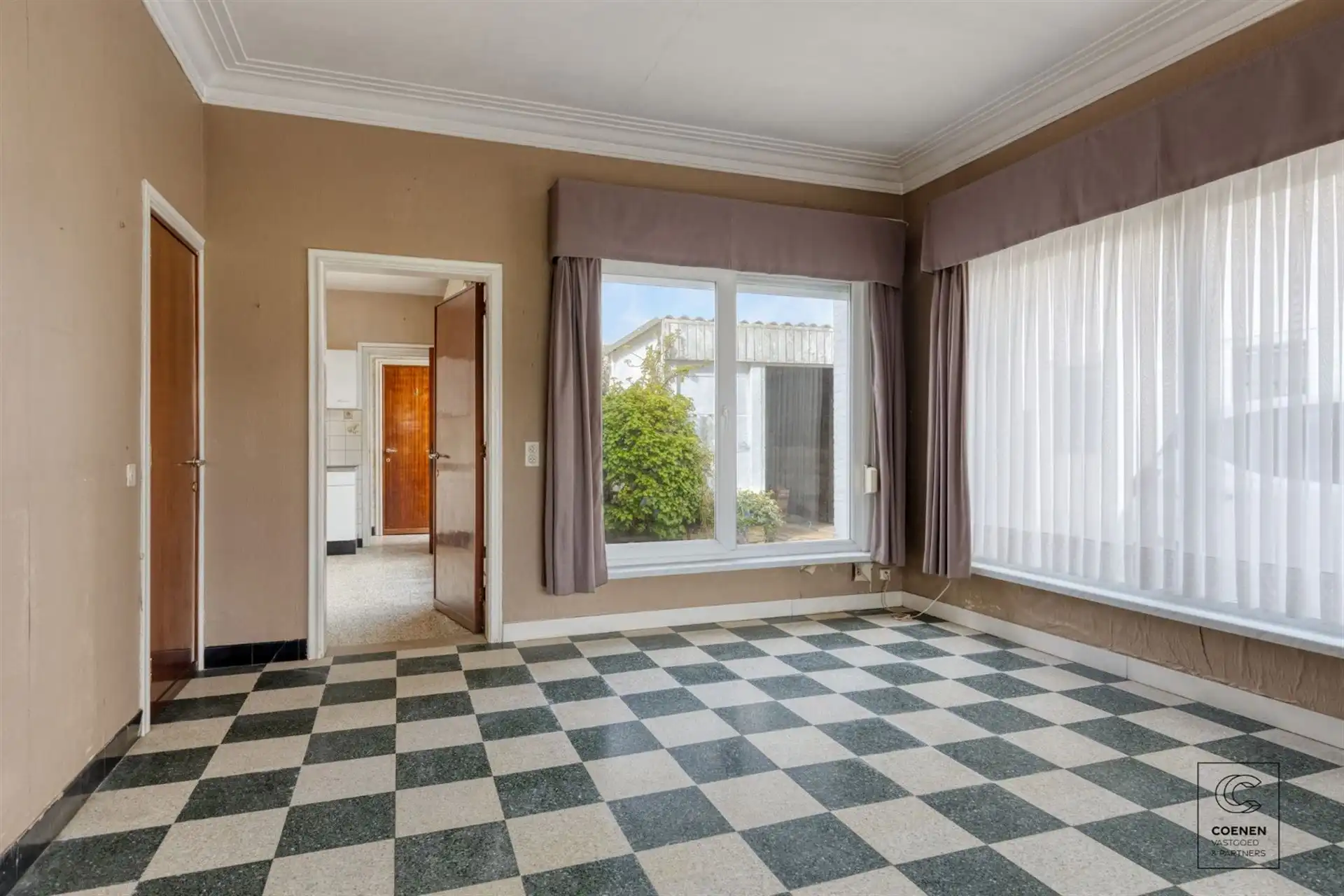 Te renoveren woning met 2 slpk op absolute toplocatie foto 8