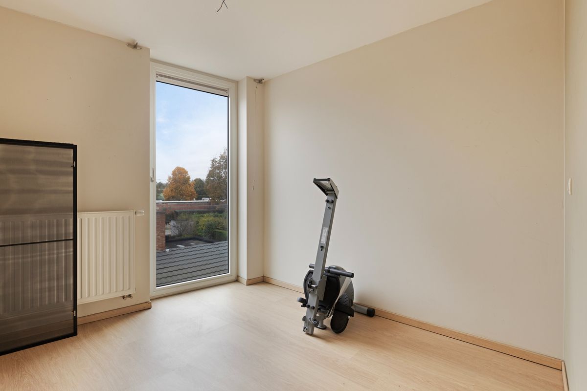 Instapklaar appartement met terras in Puurs-Sint-Amands foto 8