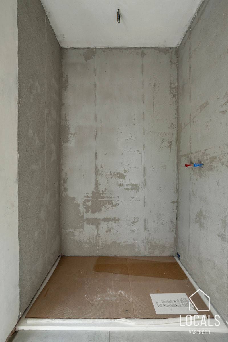 Ruime triplex-woning met 4 slaapkamers en 2 badkamers foto 15