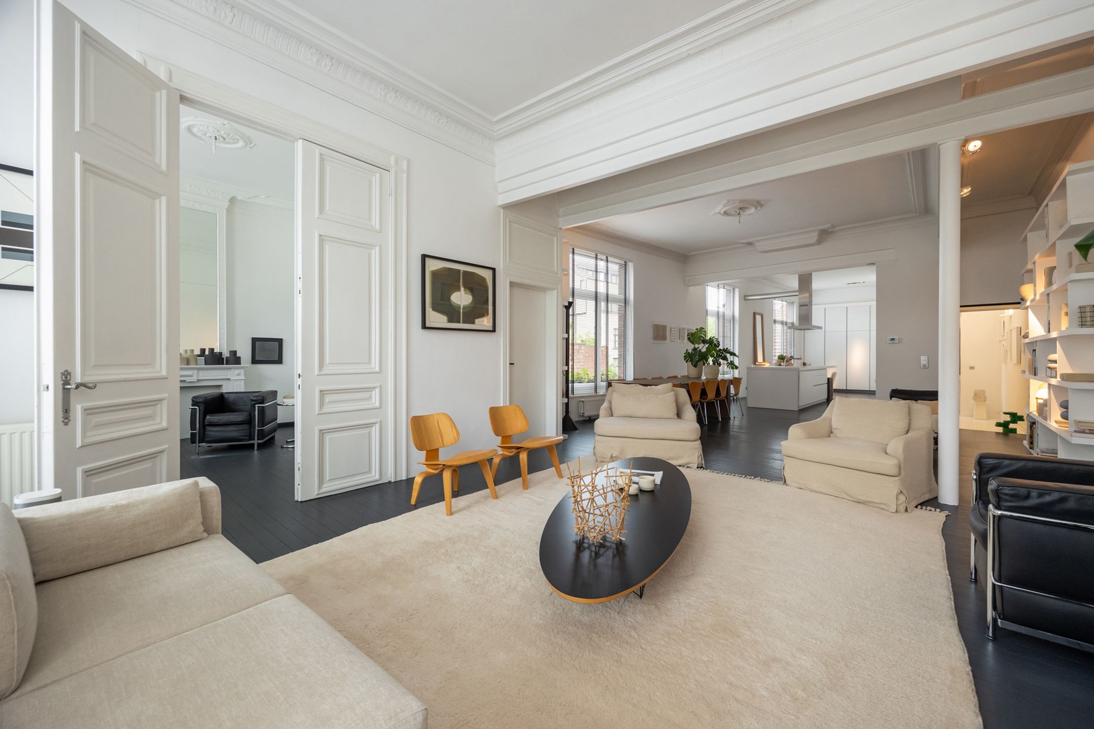 ANTWERPEN - Belle Epoque penthouse met veel licht foto 4