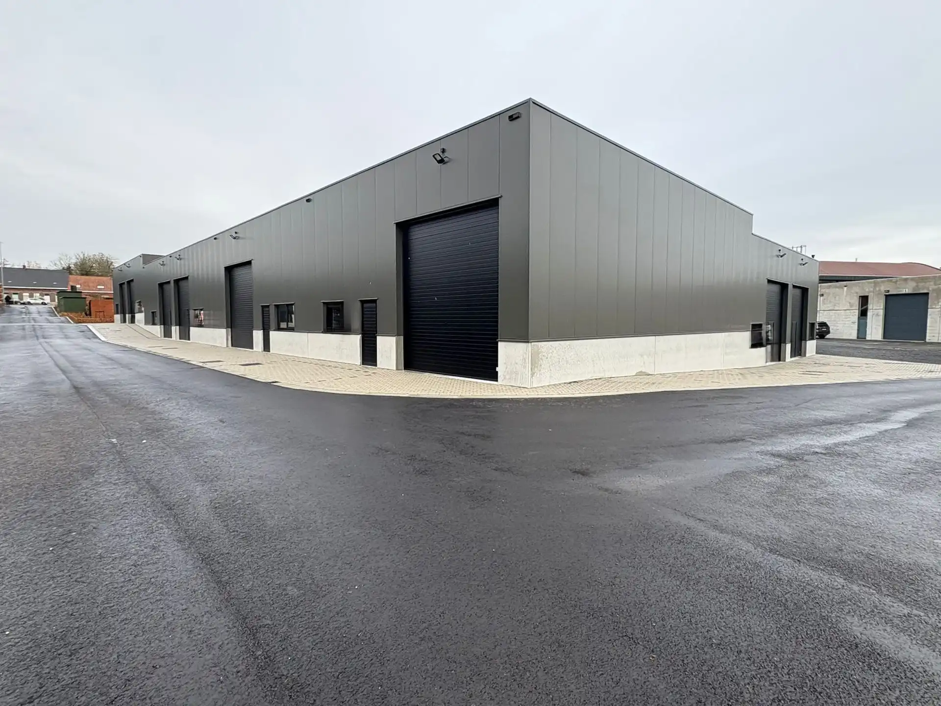 Bedrijfsvastgoed te huur Diensesteenweg 121 - 8700 Tielt