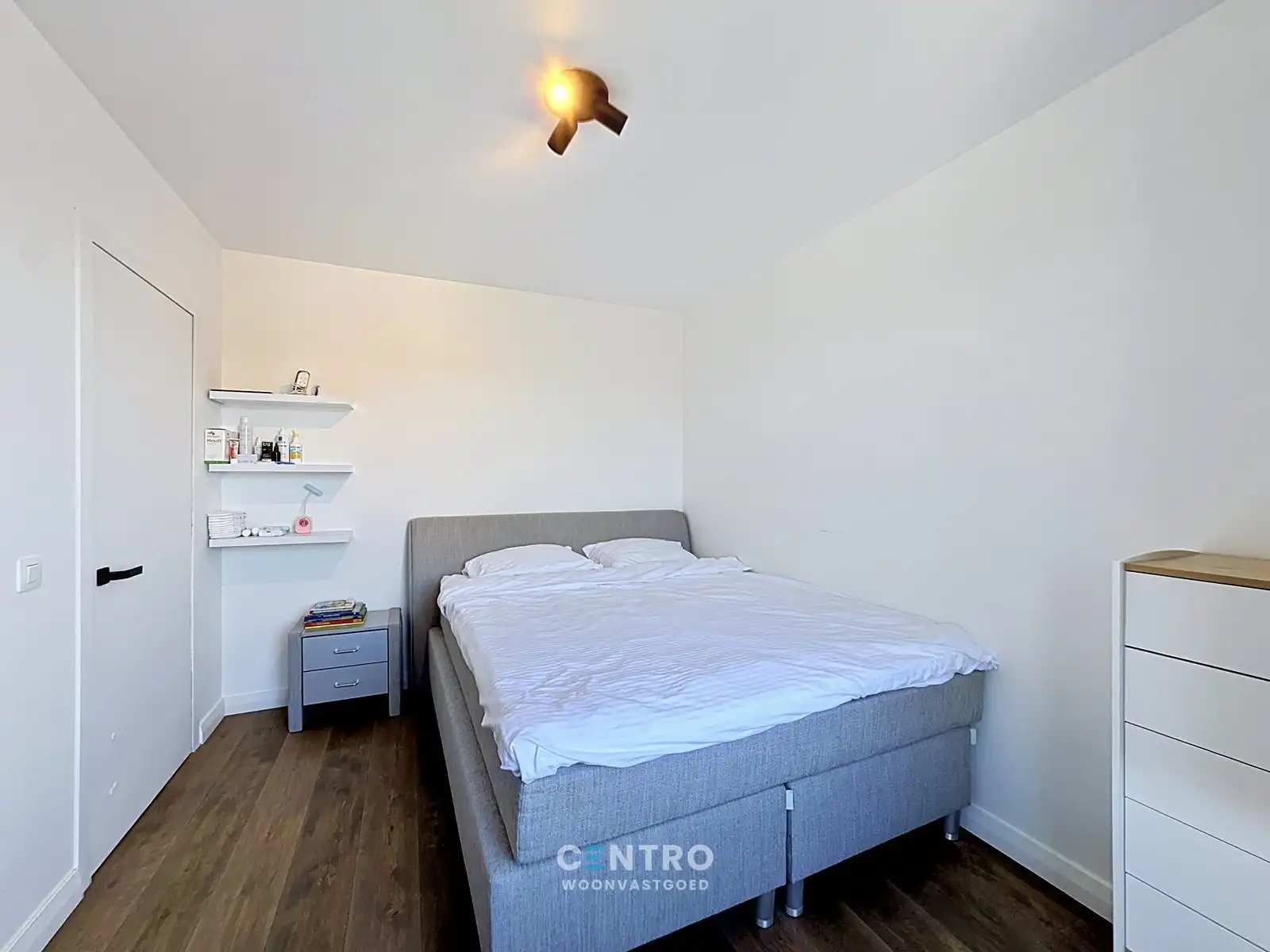 Gerenoveerde woning met garage en tuin met groot zonneterras! foto 17