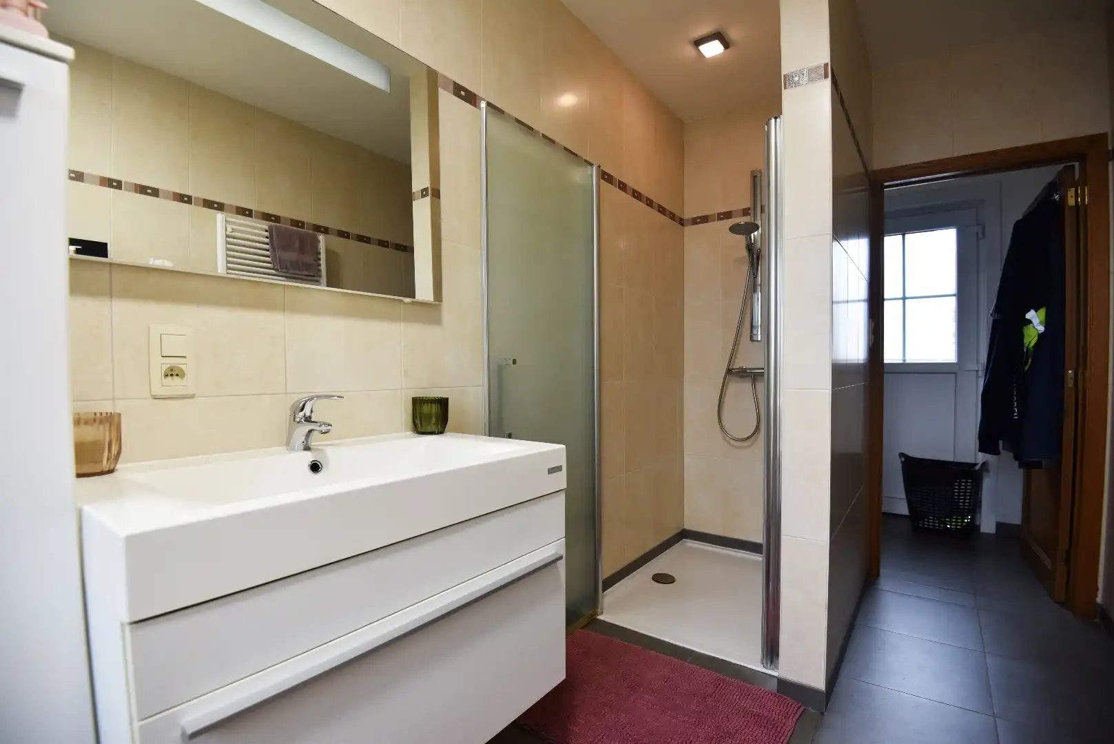 Ruime open bebouwing met 5 slaapkamers te Adegem foto 6