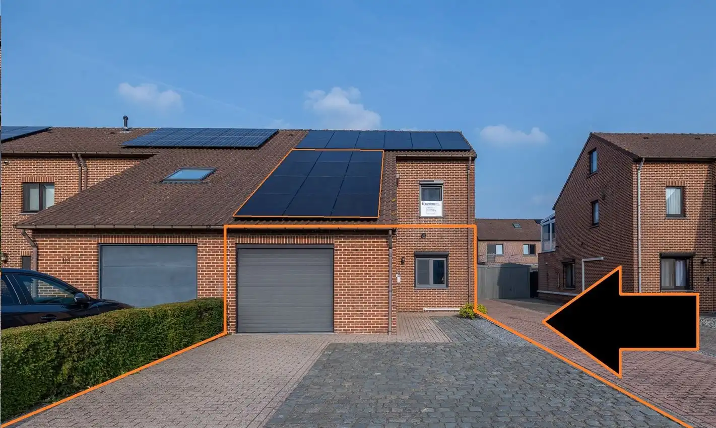 Gelijkvloerse woning EPC B met inpandige garage en gezellige tuin foto 2