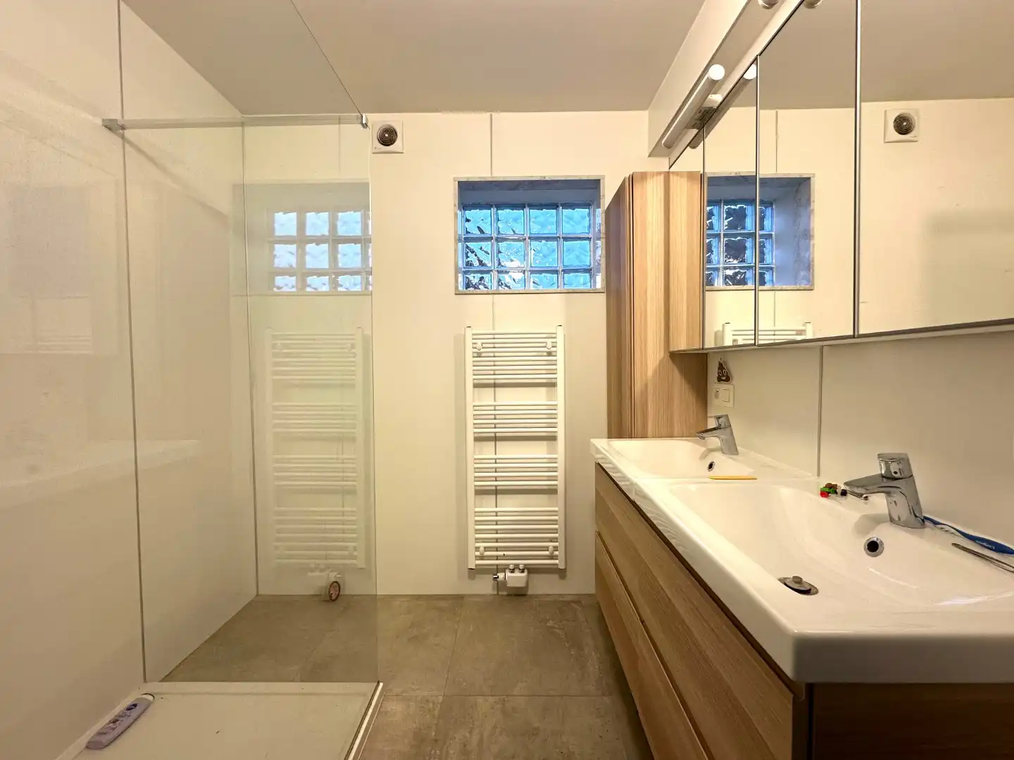 Appartement op centrale ligging te Sint-Kruis foto 9