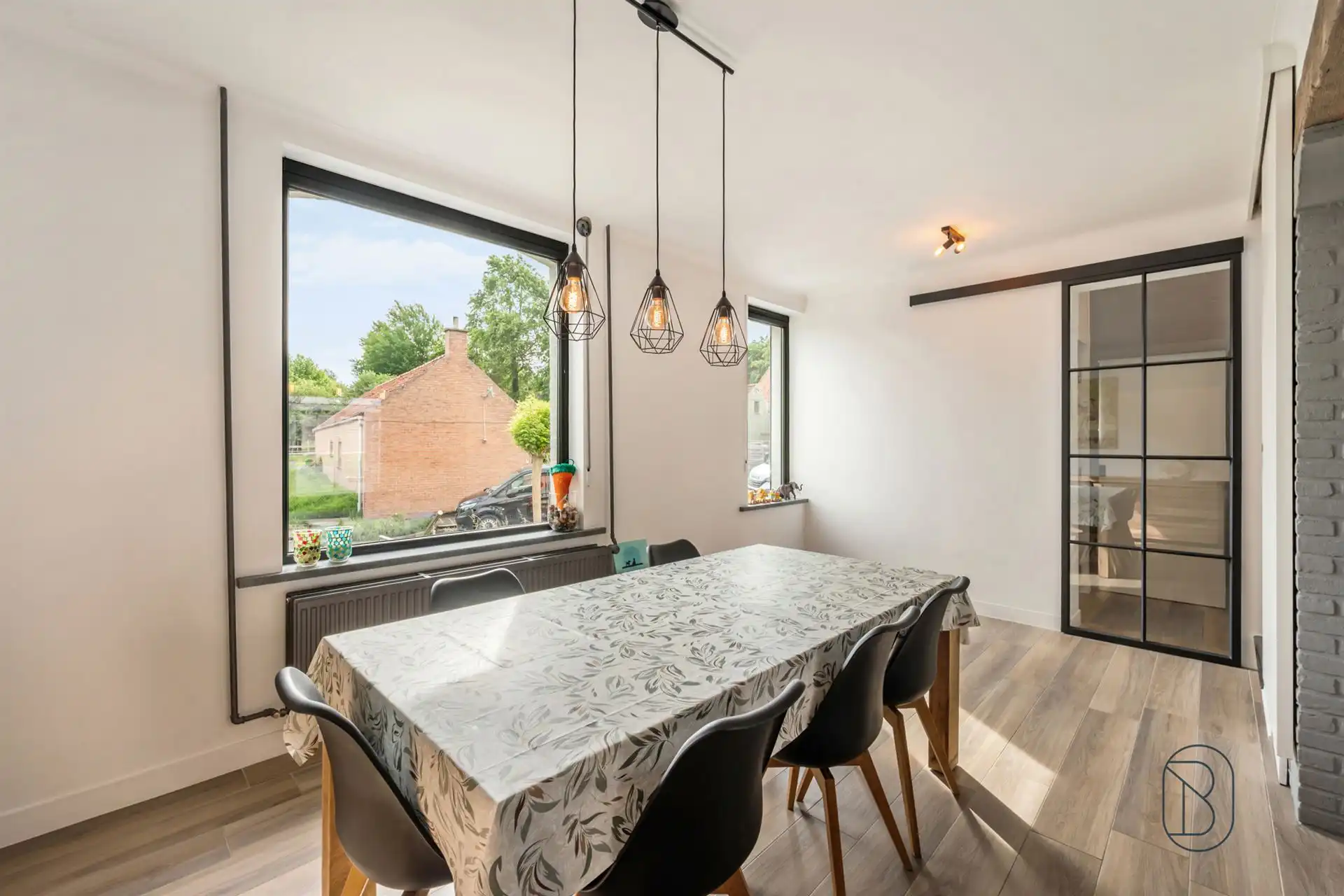 Instapklare woning aan de voet van het Kluisbos foto 11