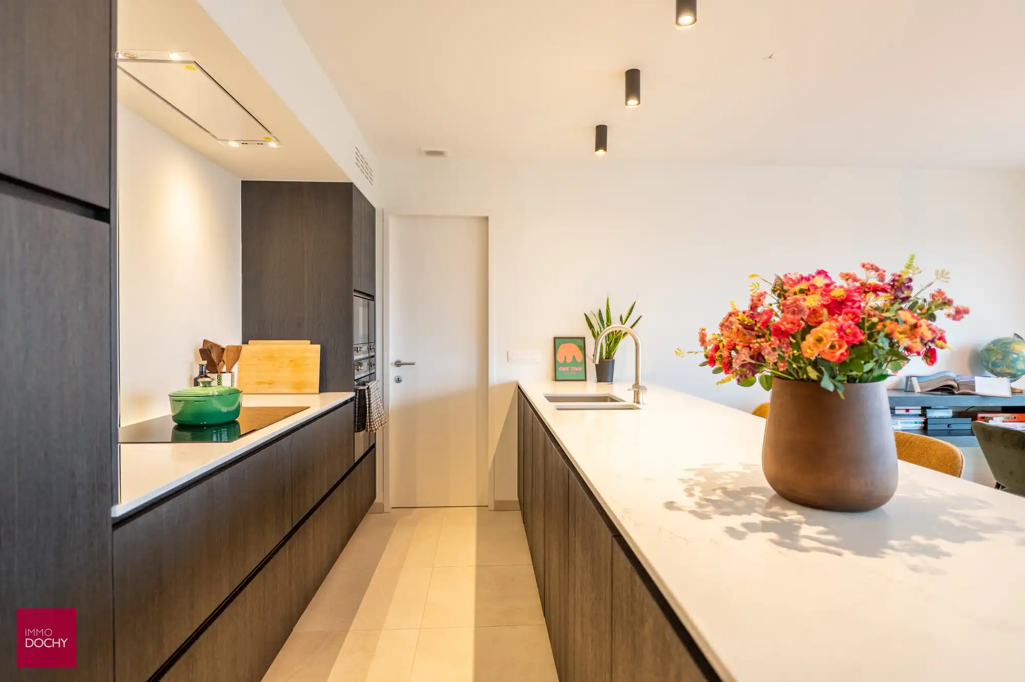 Prachtig afgewerkt appartement met ruim zonneterras centrum Waregem foto 13