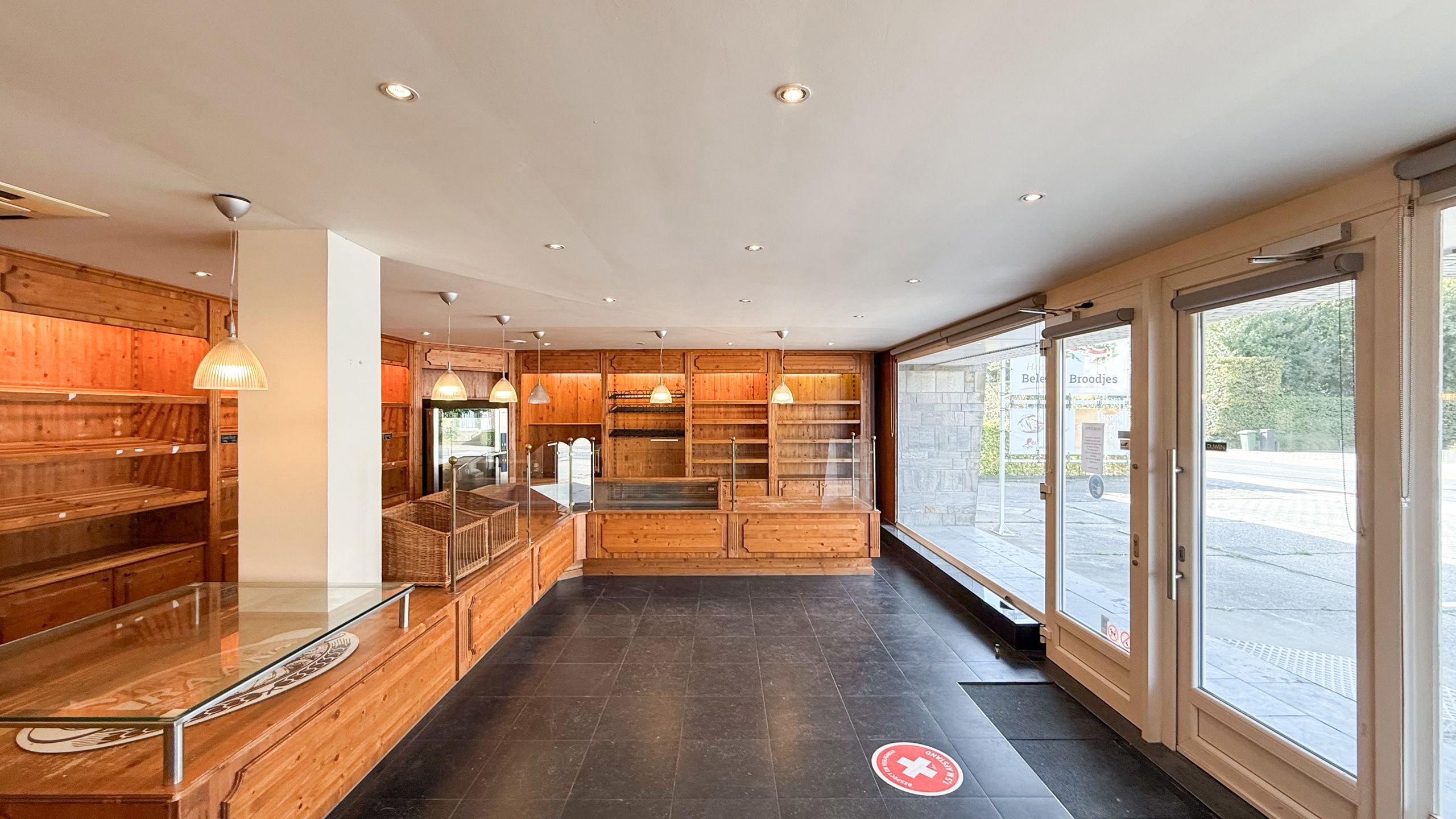 Te koop: Handelspand met appartement in hartje Alken  foto 10