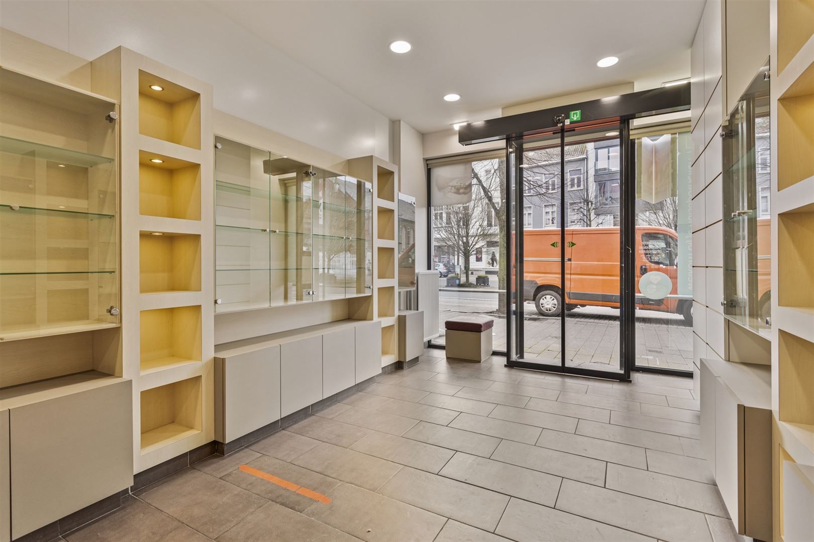 Handelswoning met duplex appartement op TOPLOCATIE foto 10