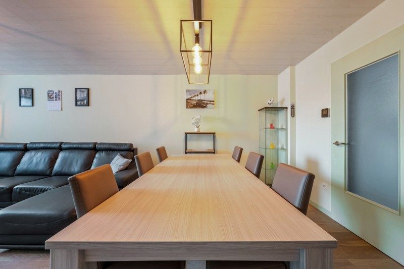 Instapklare bel-etagewoning met garage, tuin en veel potentieel foto 8