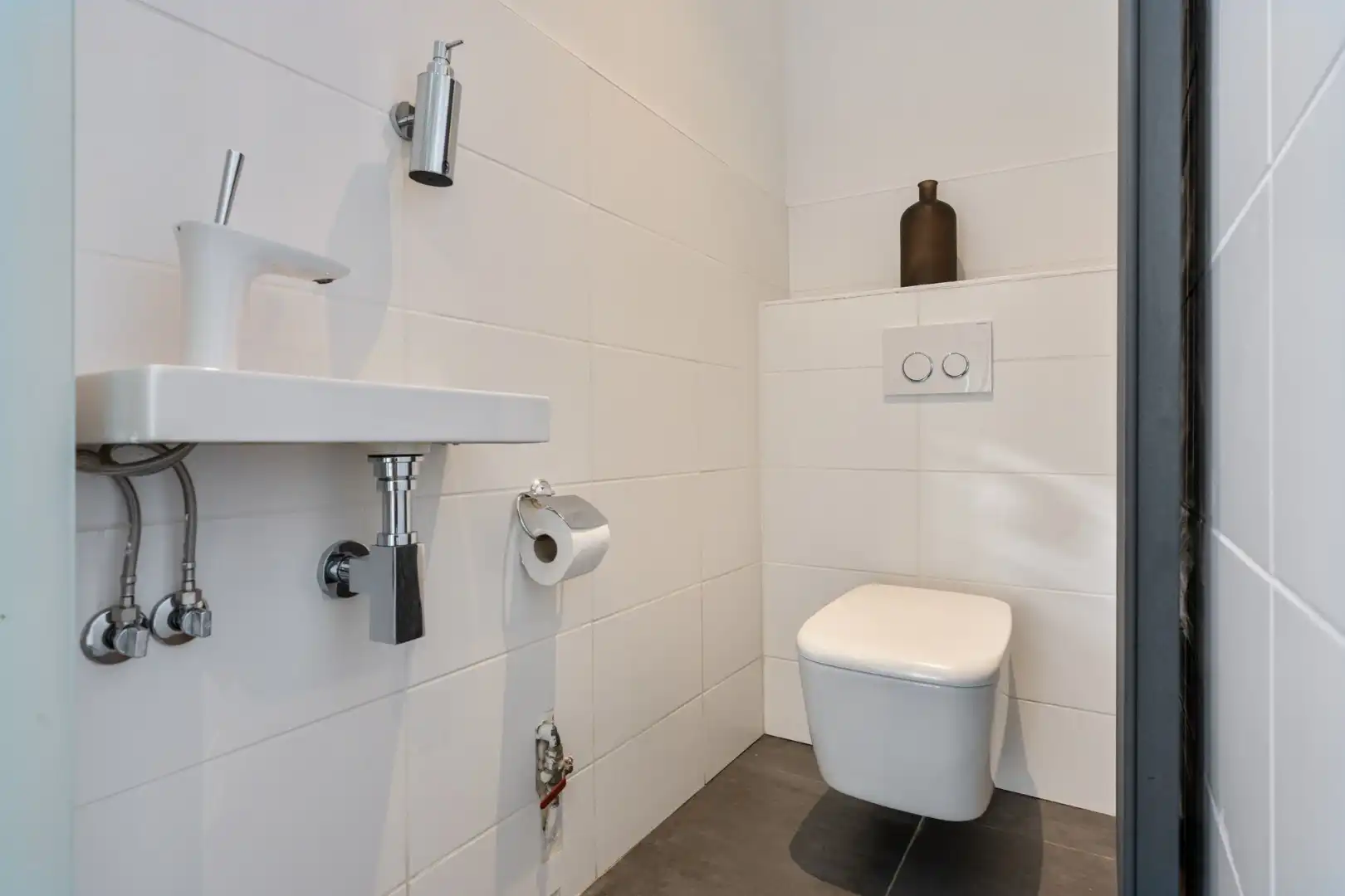 Gezellige, instapklare stadswoning in het centrum van Maaseik grenzend aan de groene wal!  foto 9