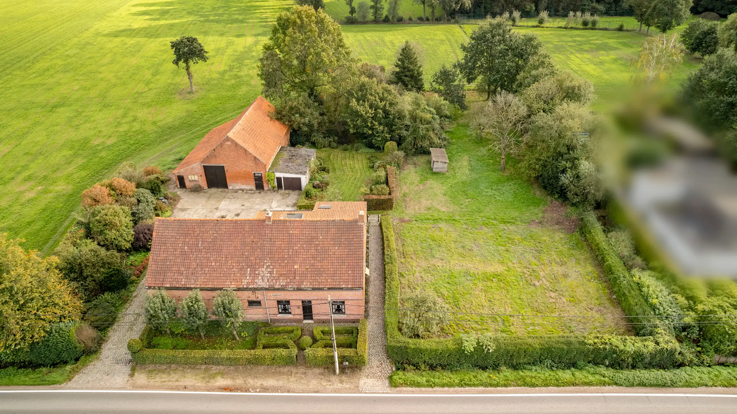 Karaktervolle boerderij met bijgebouw en schuur, met flexibele aankoopmogelijkheden tot ca. 3,57 ha foto 45