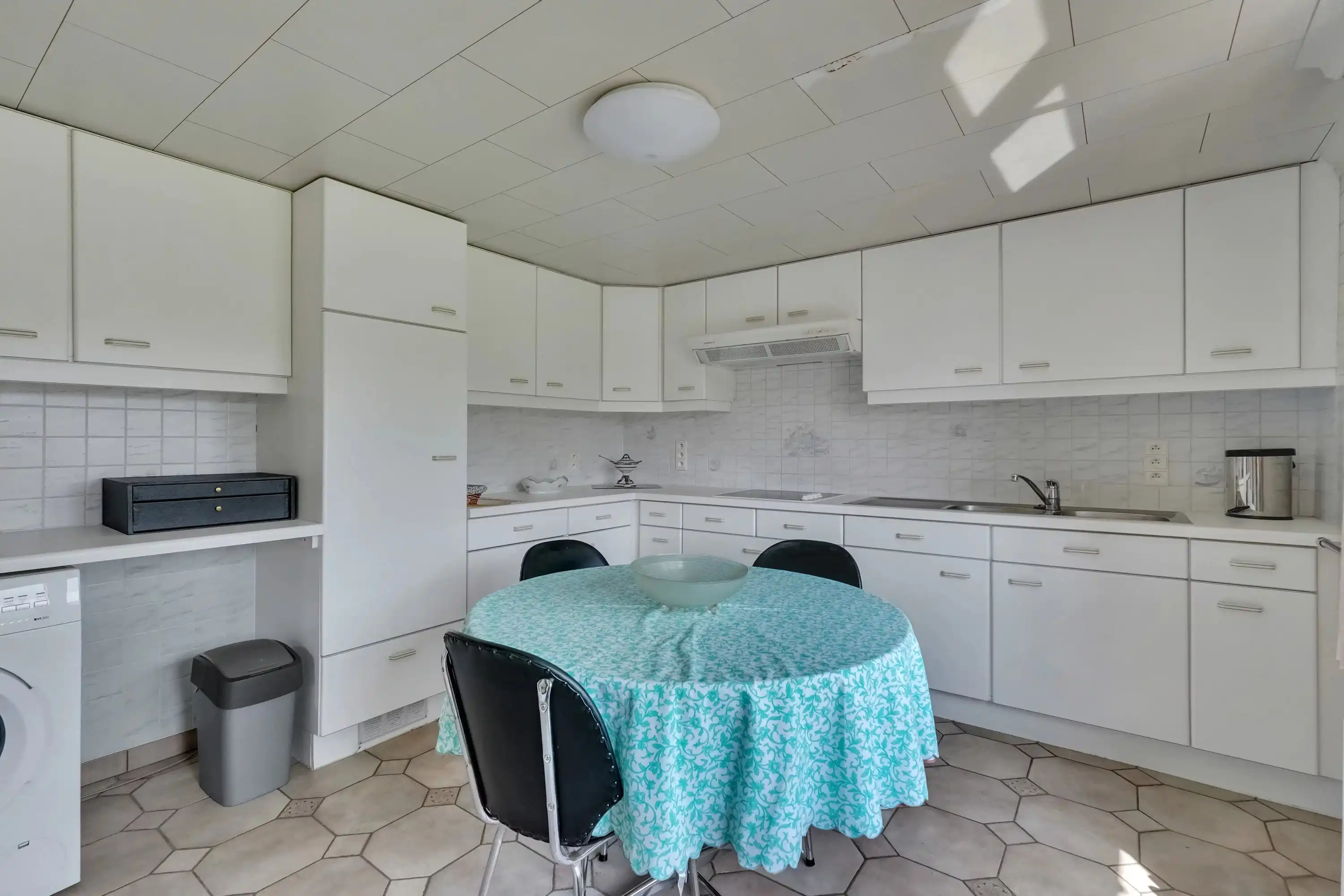 Ruime woning met 5 slaapkamers - zeer geschikt als kangoeroewoning foto 14