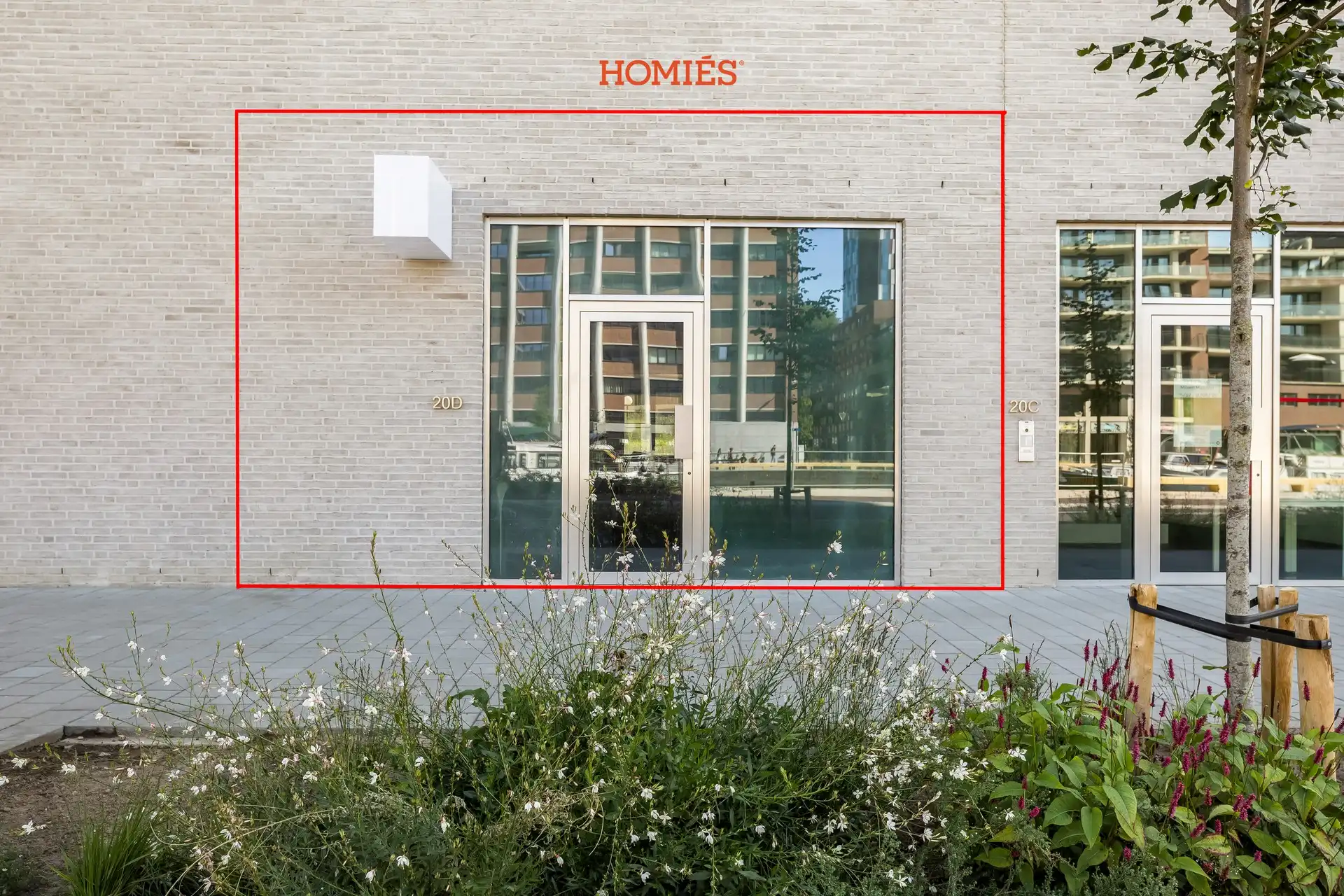 Ruim handelspand aan de Leuvense Vaartkom foto 3