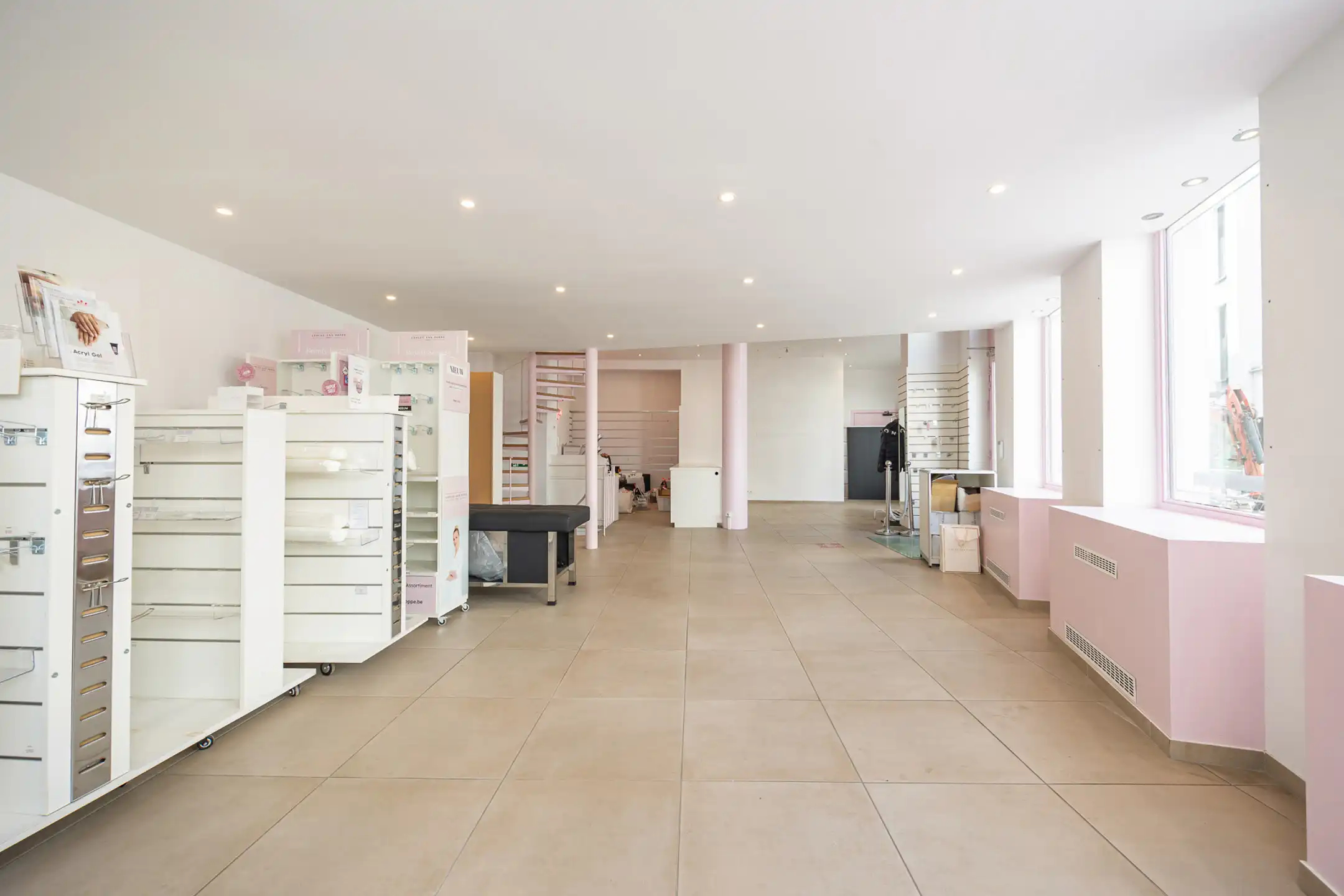 ANTWERPEN - Uitzonderlijke handelsruimte op centrale locatie foto 5