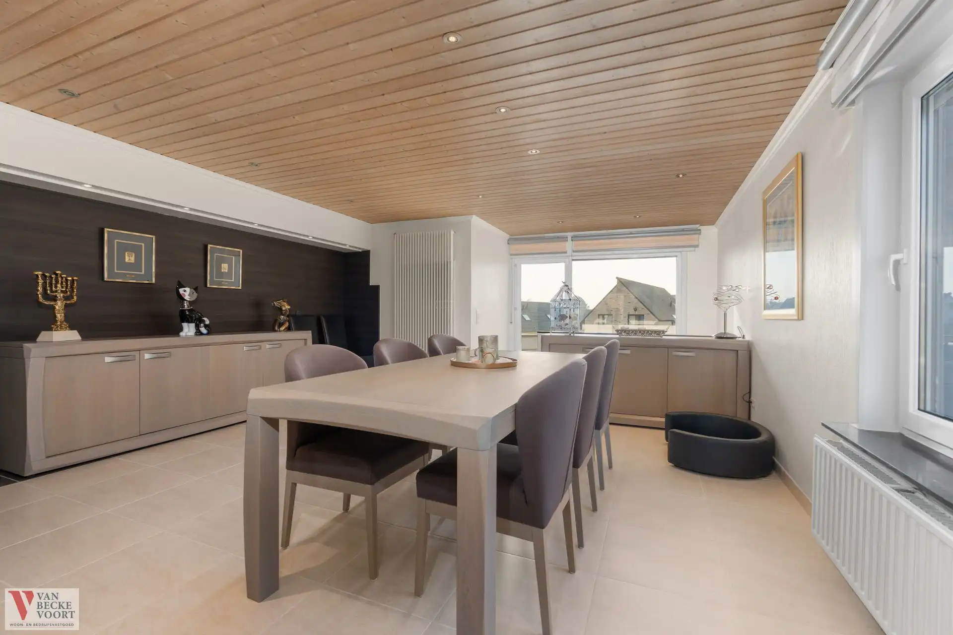 Huis aan invalsweg Oostende foto 10