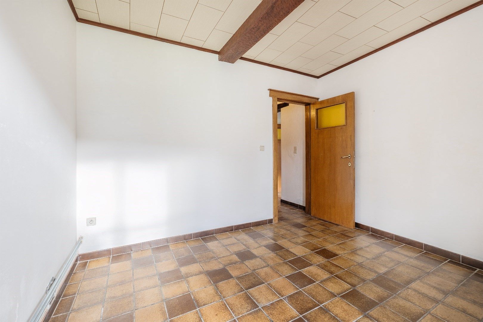Unieke hoeve in de dorpskern van Steenhuize foto 19