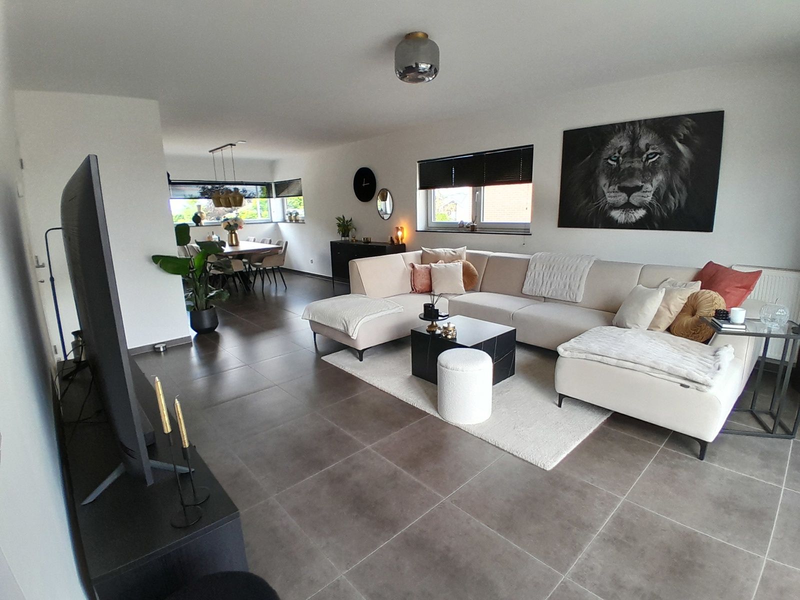 Appartement te huur foto {{pictureIndex}}