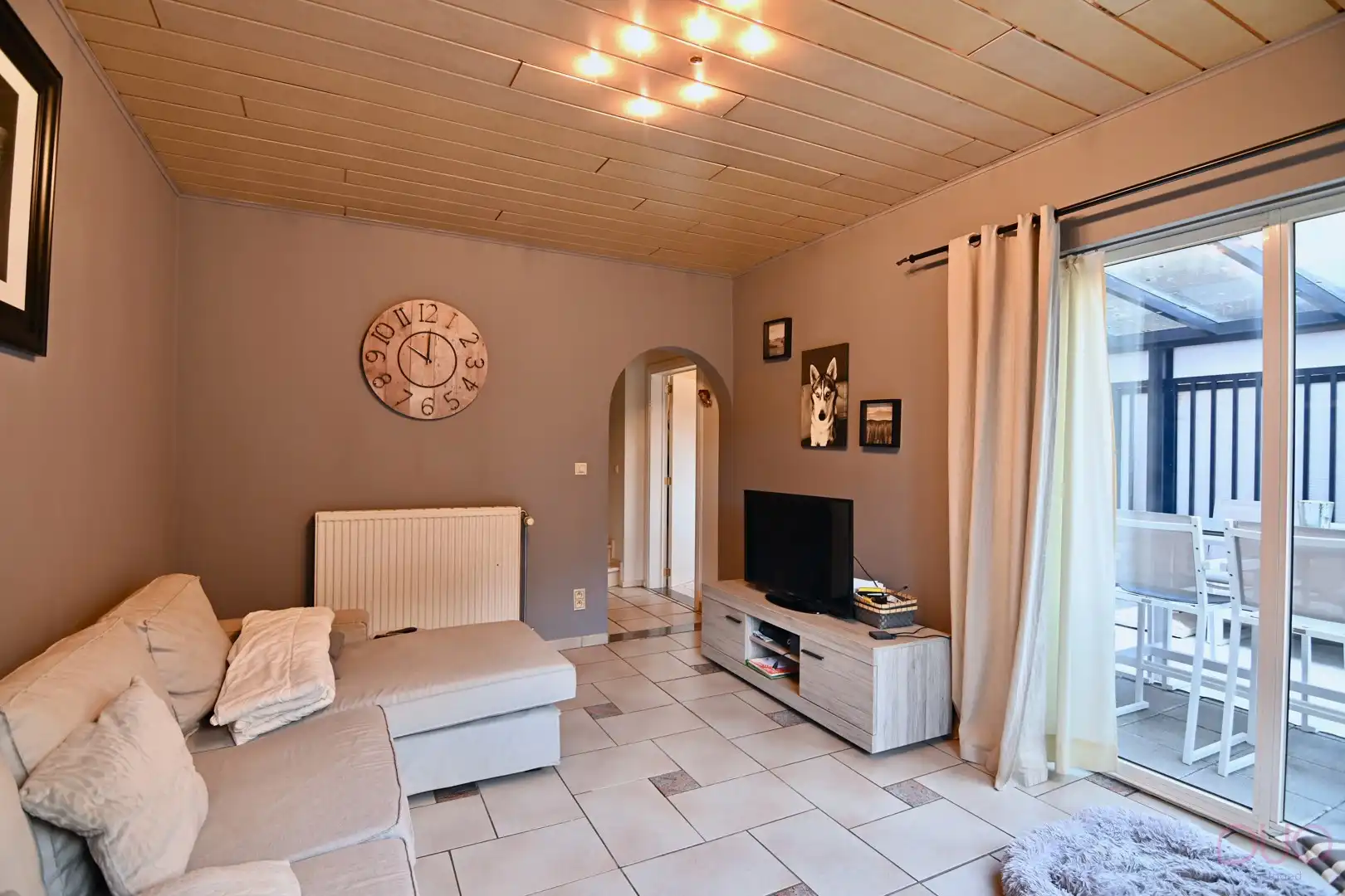 Groot handelspand met aparte ingang, bovenliggende woning en inpandige garage foto 19