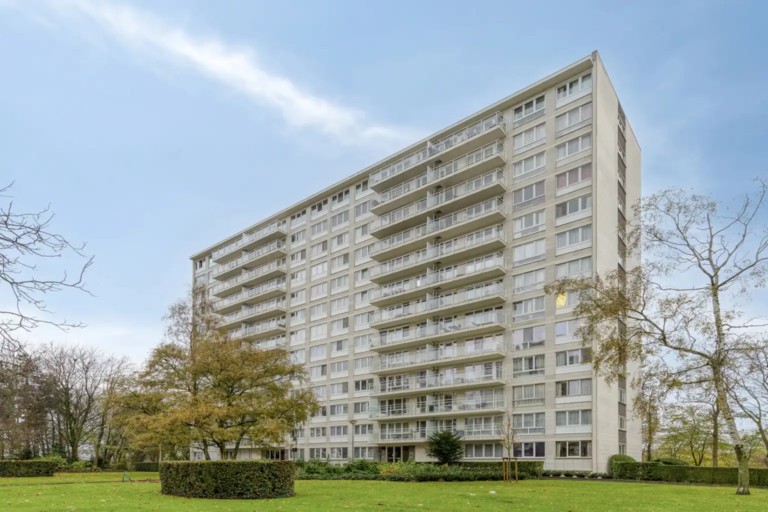 Instap klaar appartement 1 slaapkamer met prachtig uitzicht. foto 12