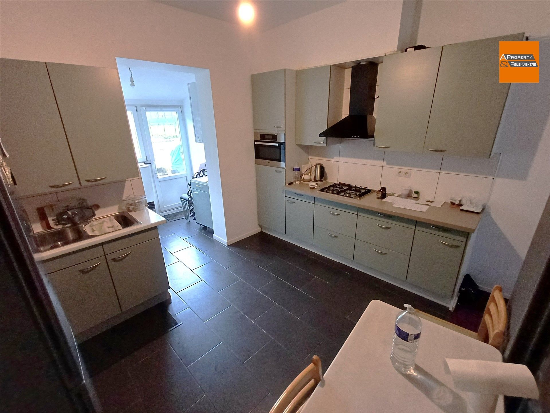 Huisje met 2 slaapkamers en mooie tuin centrum Zaventem foto 8