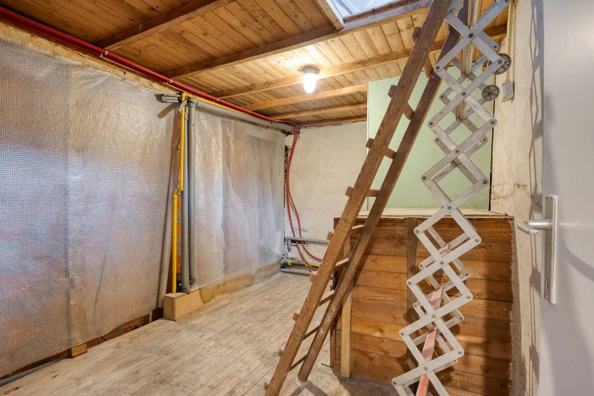 Gezinswoning met praktijkruimte! foto 38